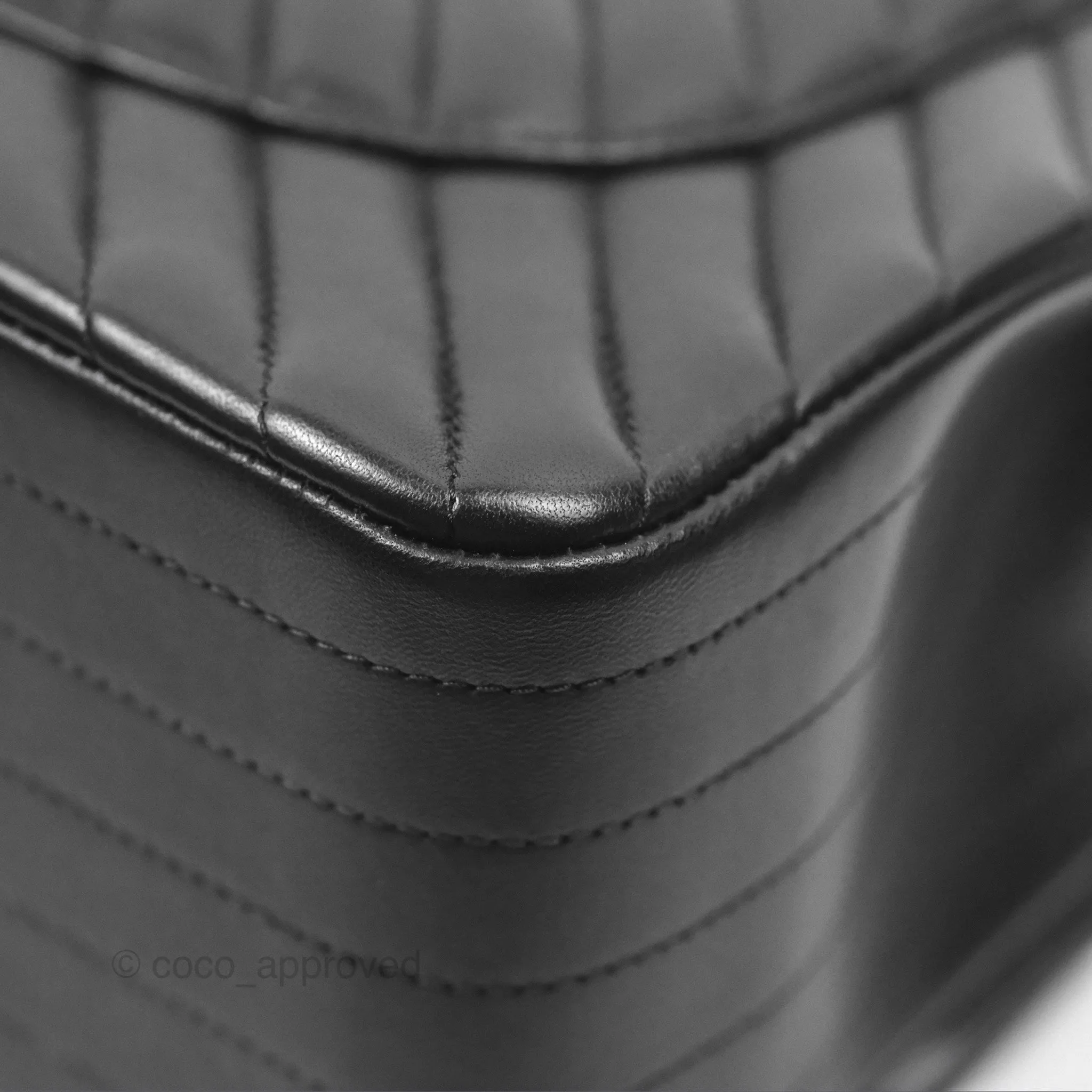Chanel Chevron Jumbo Double Flap Black Lambskin Gold Hardware⁣⁣