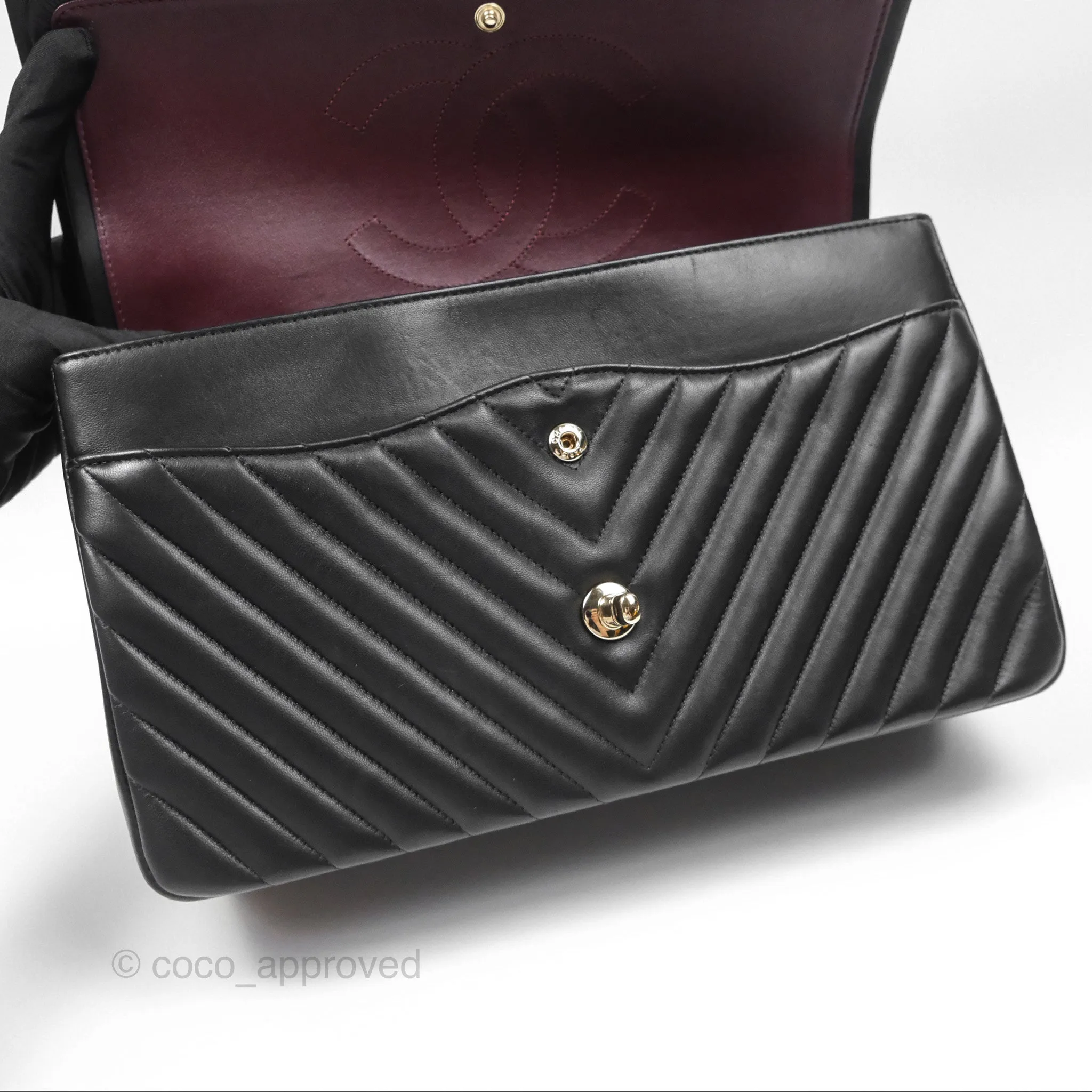 Chanel Chevron Jumbo Double Flap Black Lambskin Gold Hardware⁣⁣