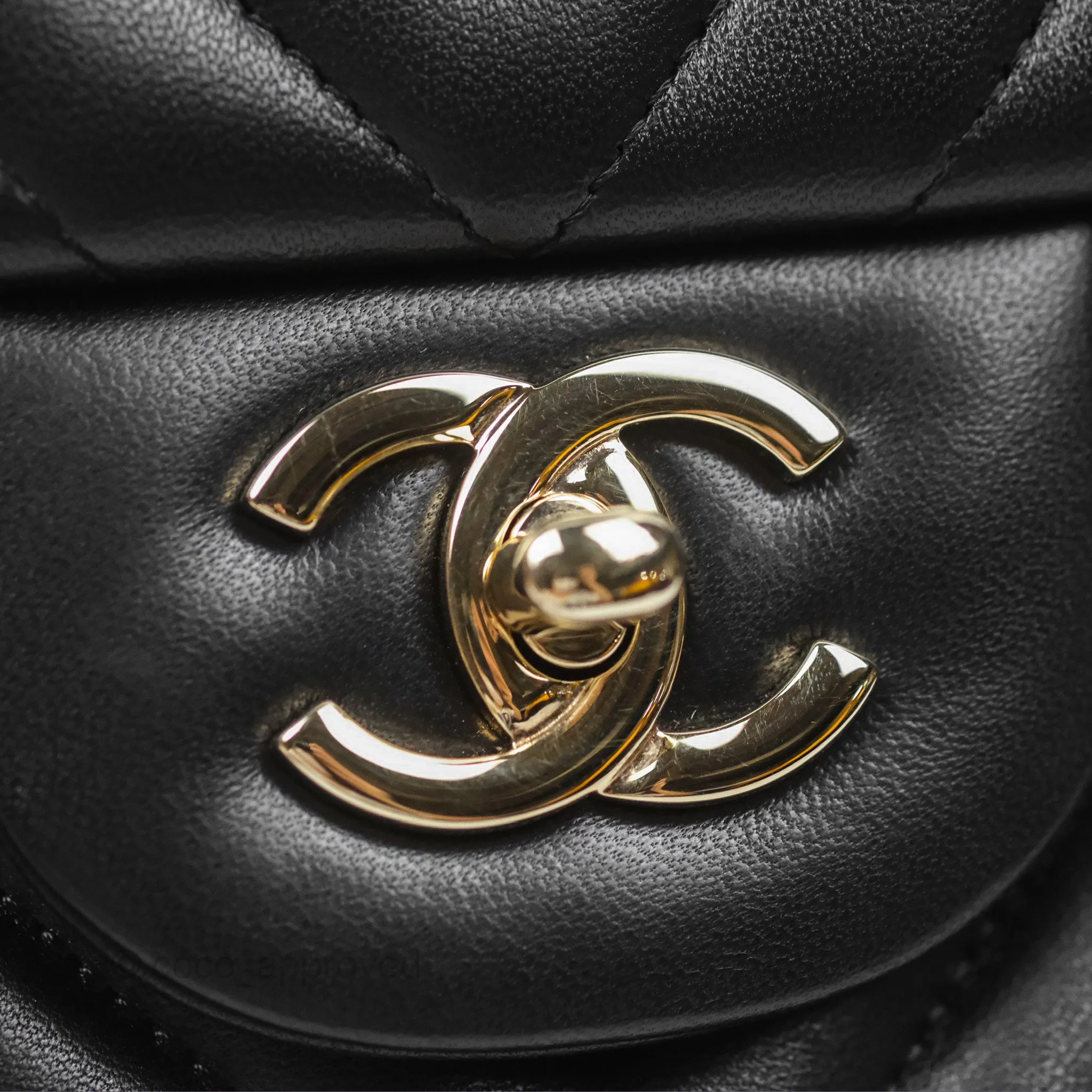 Chanel Chevron Jumbo Double Flap Black Lambskin Gold Hardware⁣⁣