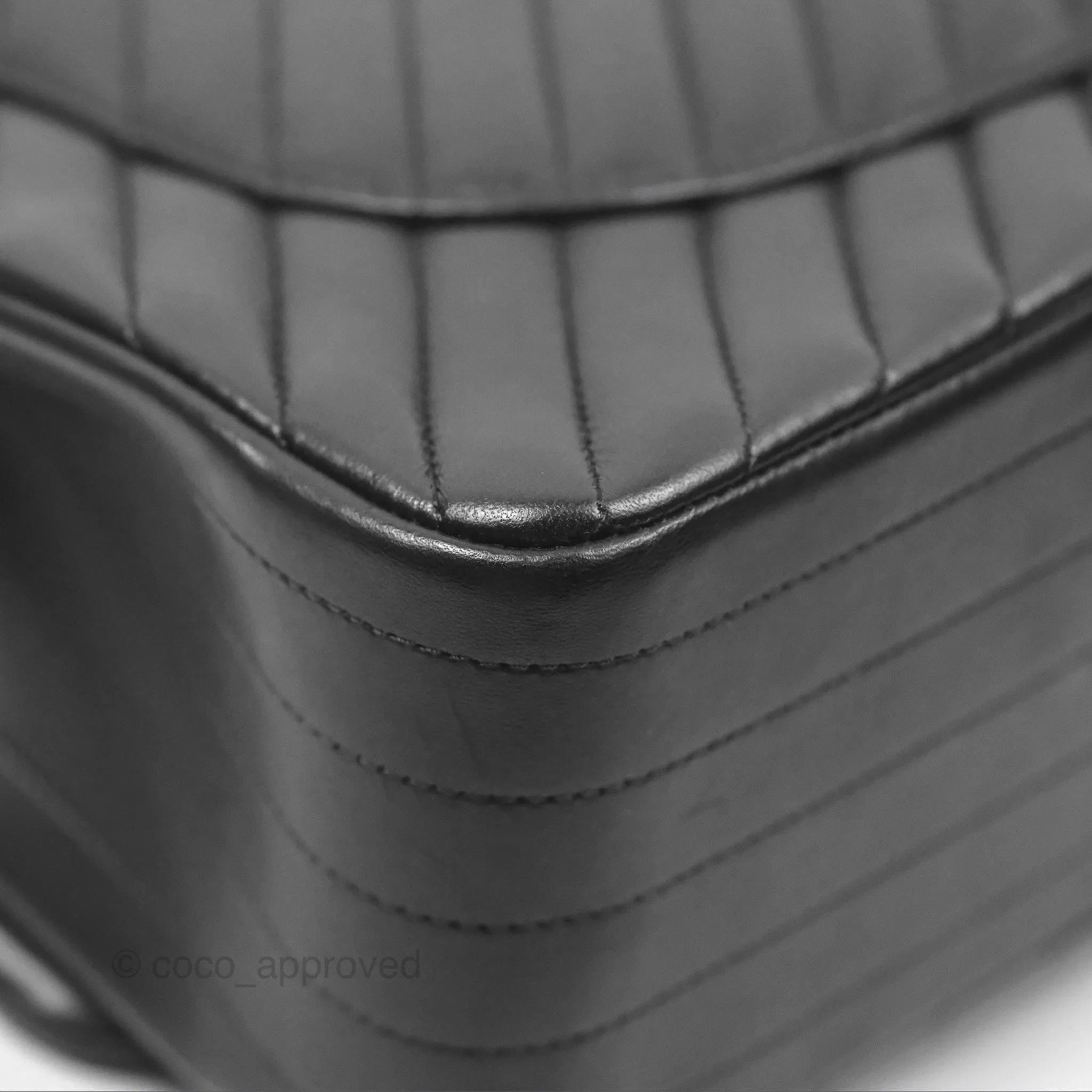 Chanel Chevron Jumbo Double Flap Black Lambskin Gold Hardware⁣⁣
