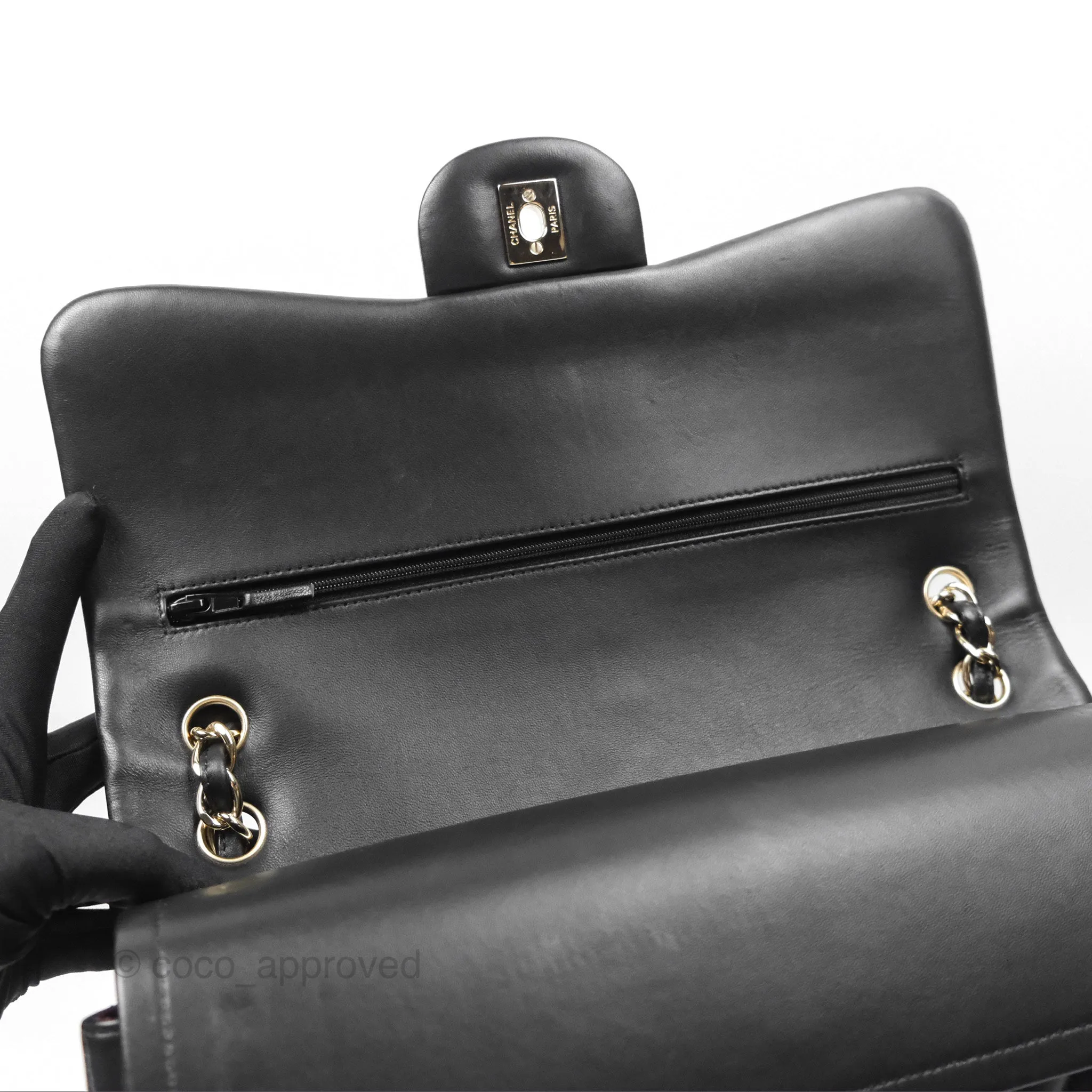 Chanel Chevron Jumbo Double Flap Black Lambskin Gold Hardware⁣⁣
