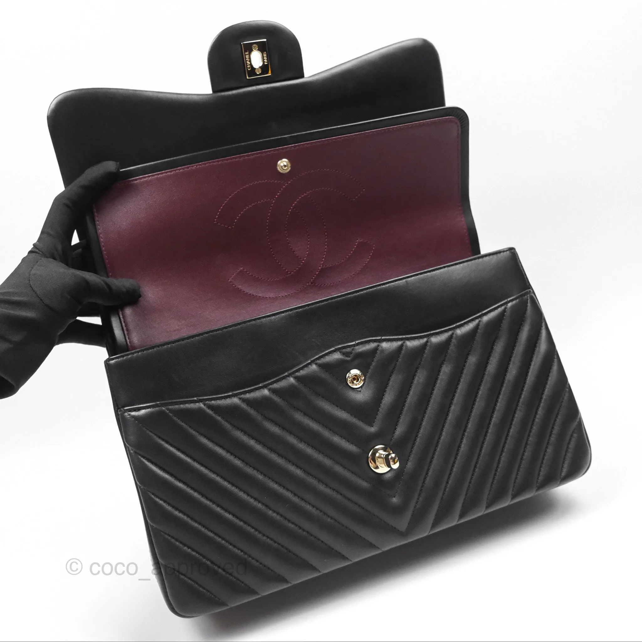 Chanel Chevron Jumbo Double Flap Black Lambskin Gold Hardware⁣⁣