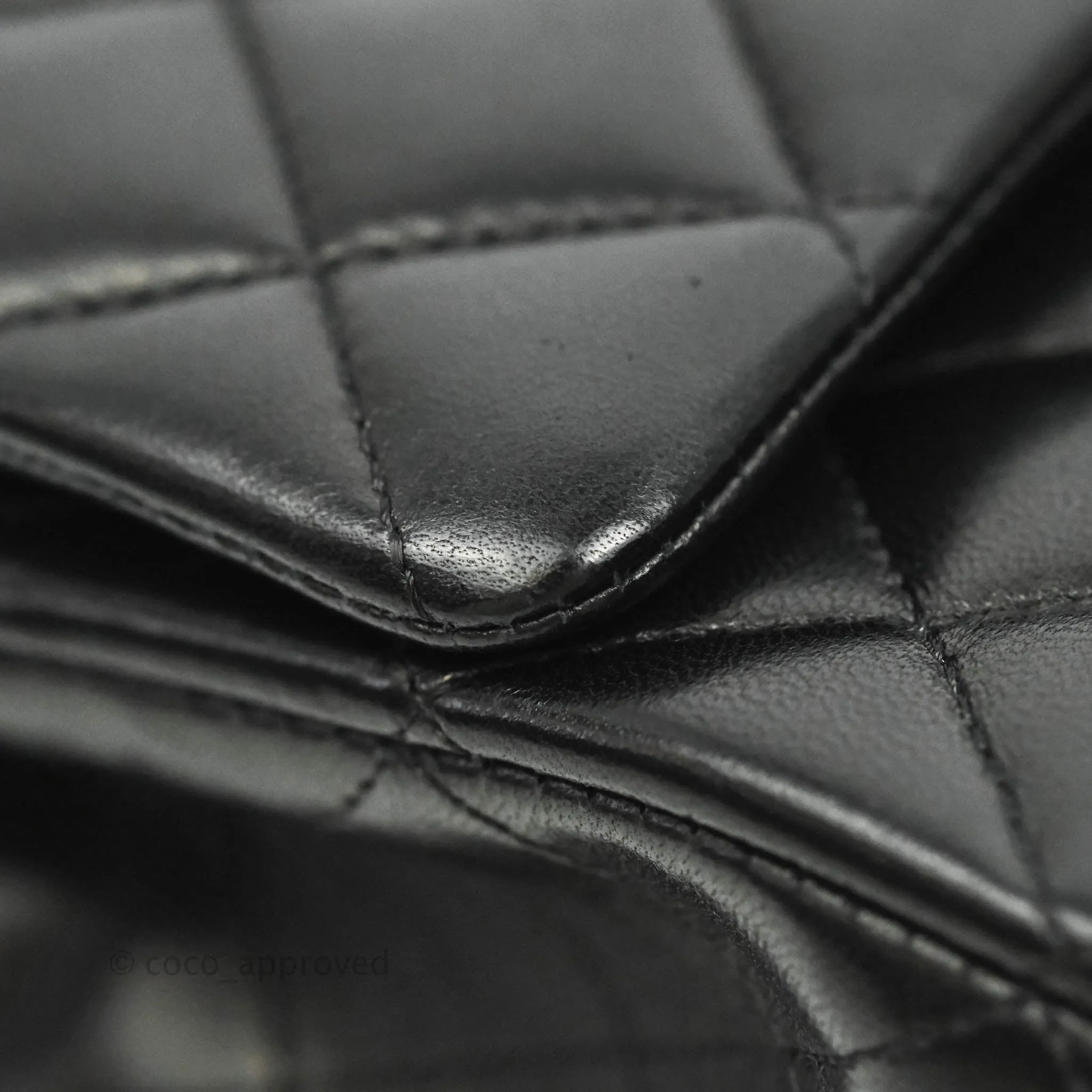 Chanel Classic M/L Flap Bag Black Lambskin Gold Hardware