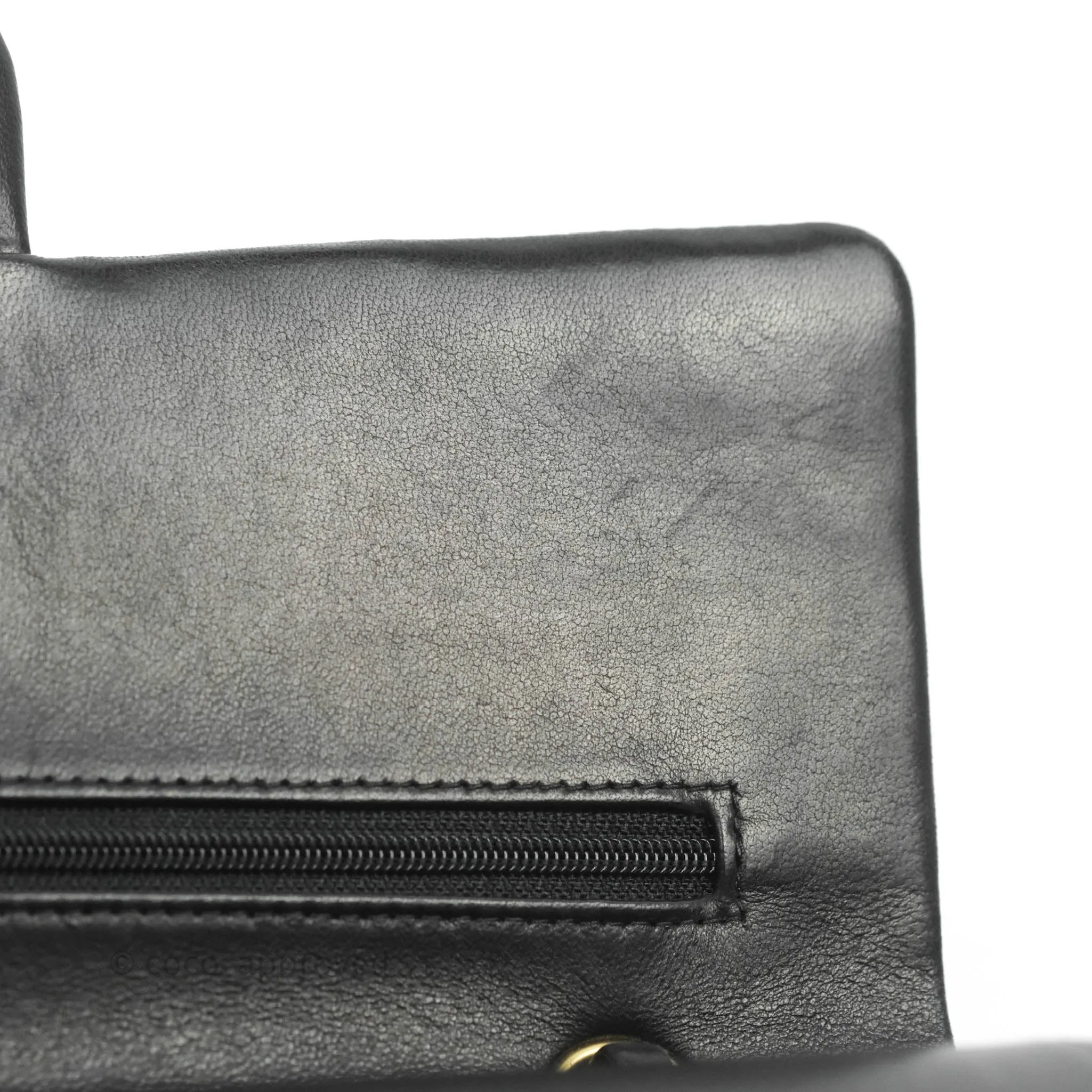 Chanel Classic M/L Flap Bag Black Lambskin Gold Hardware