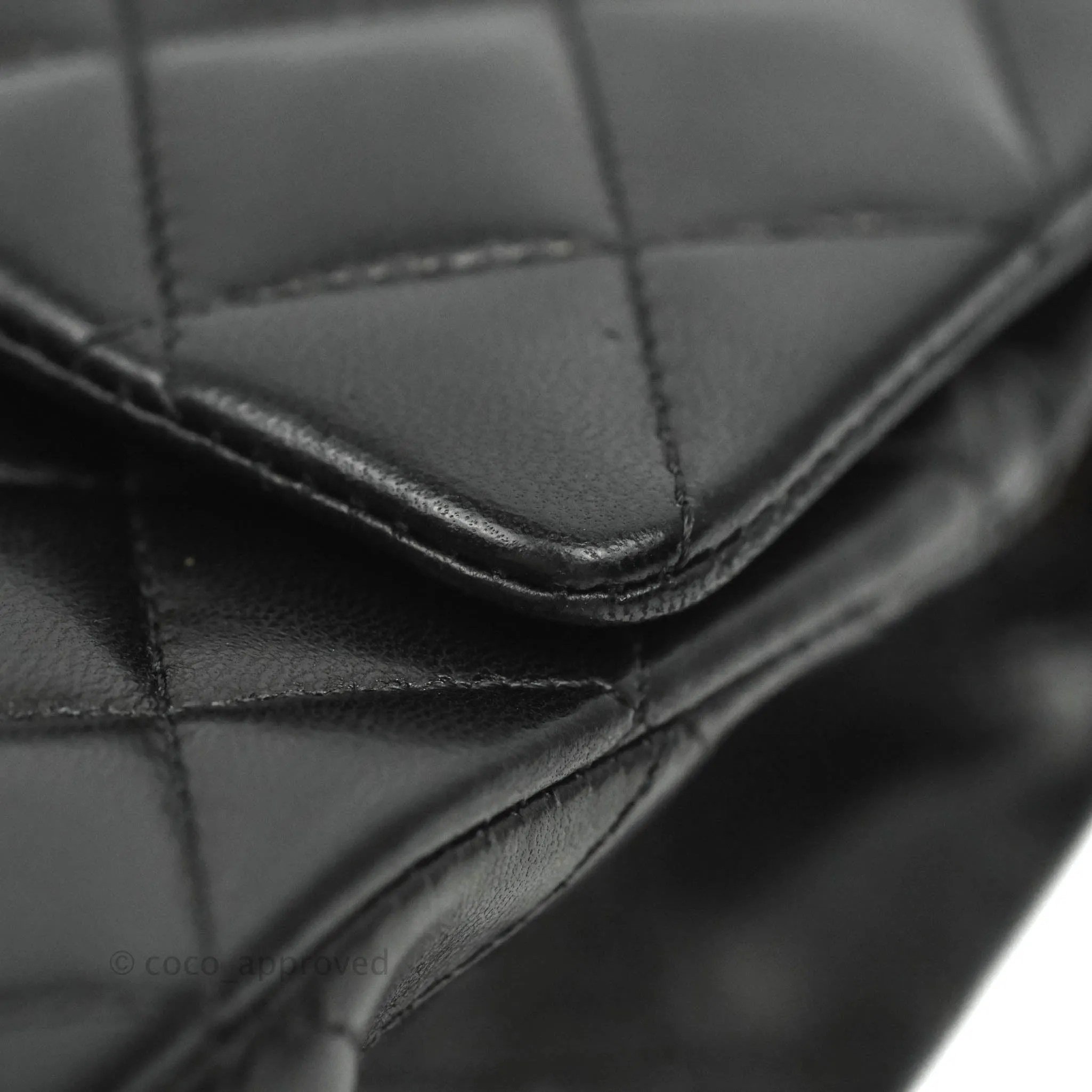 Chanel Classic M/L Flap Bag Black Lambskin Gold Hardware