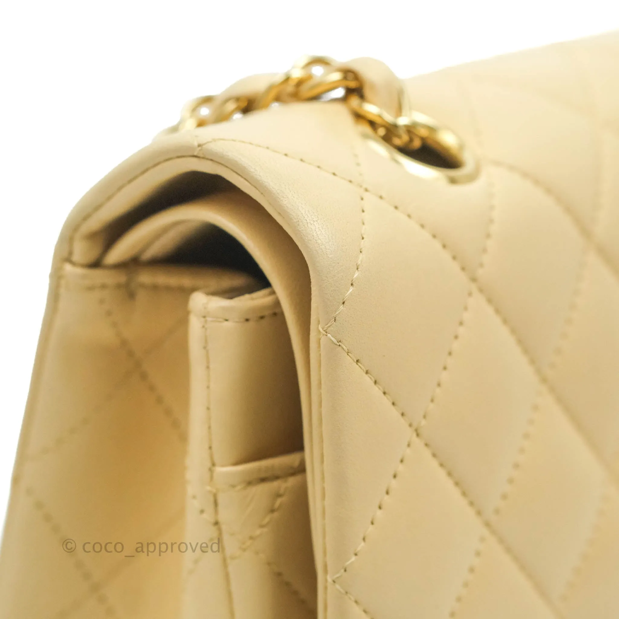 Chanel Classic M/L Medium Double Flap Beige Lambskin Gold Hardware Metal