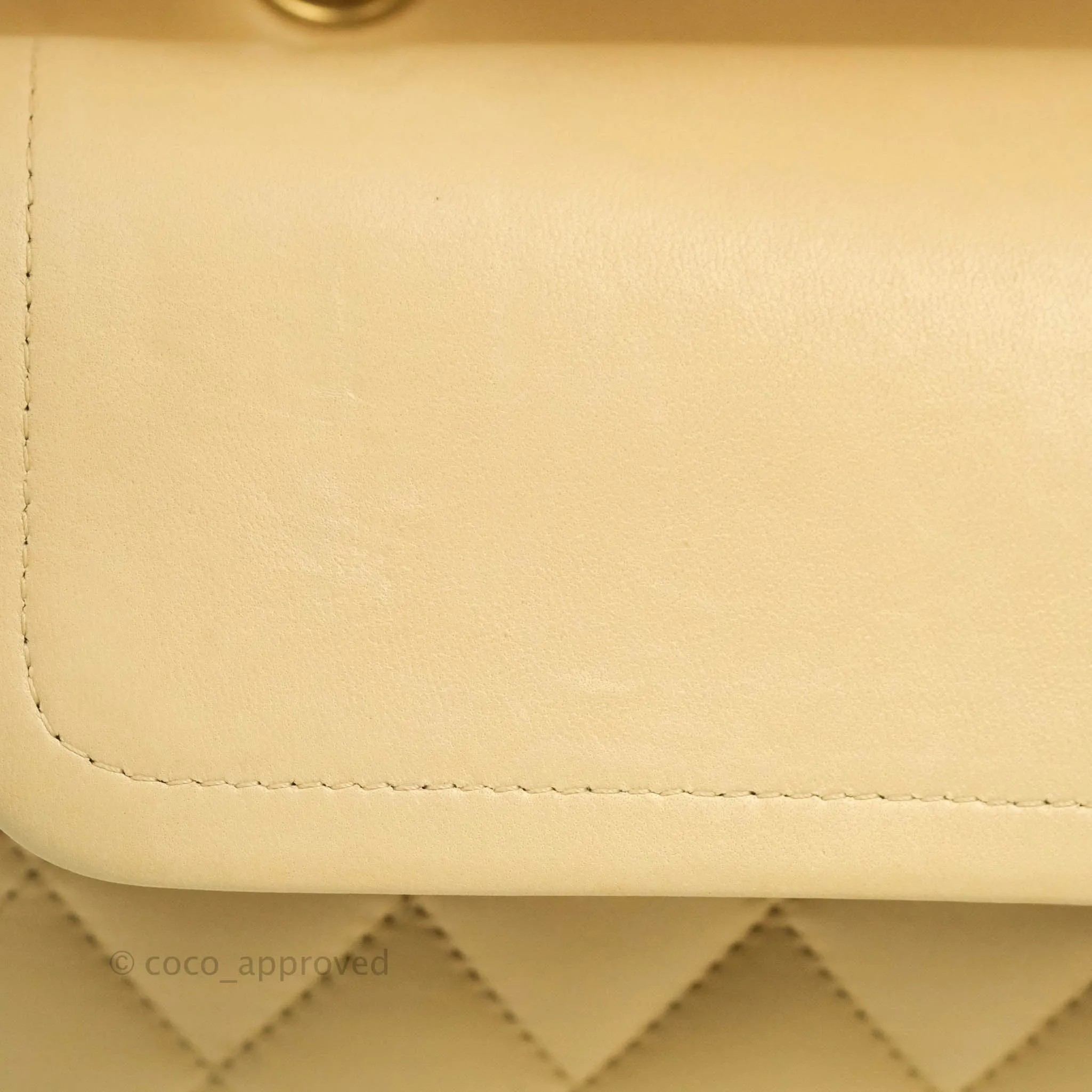 Chanel Classic M/L Medium Double Flap Beige Lambskin Gold Hardware Metal