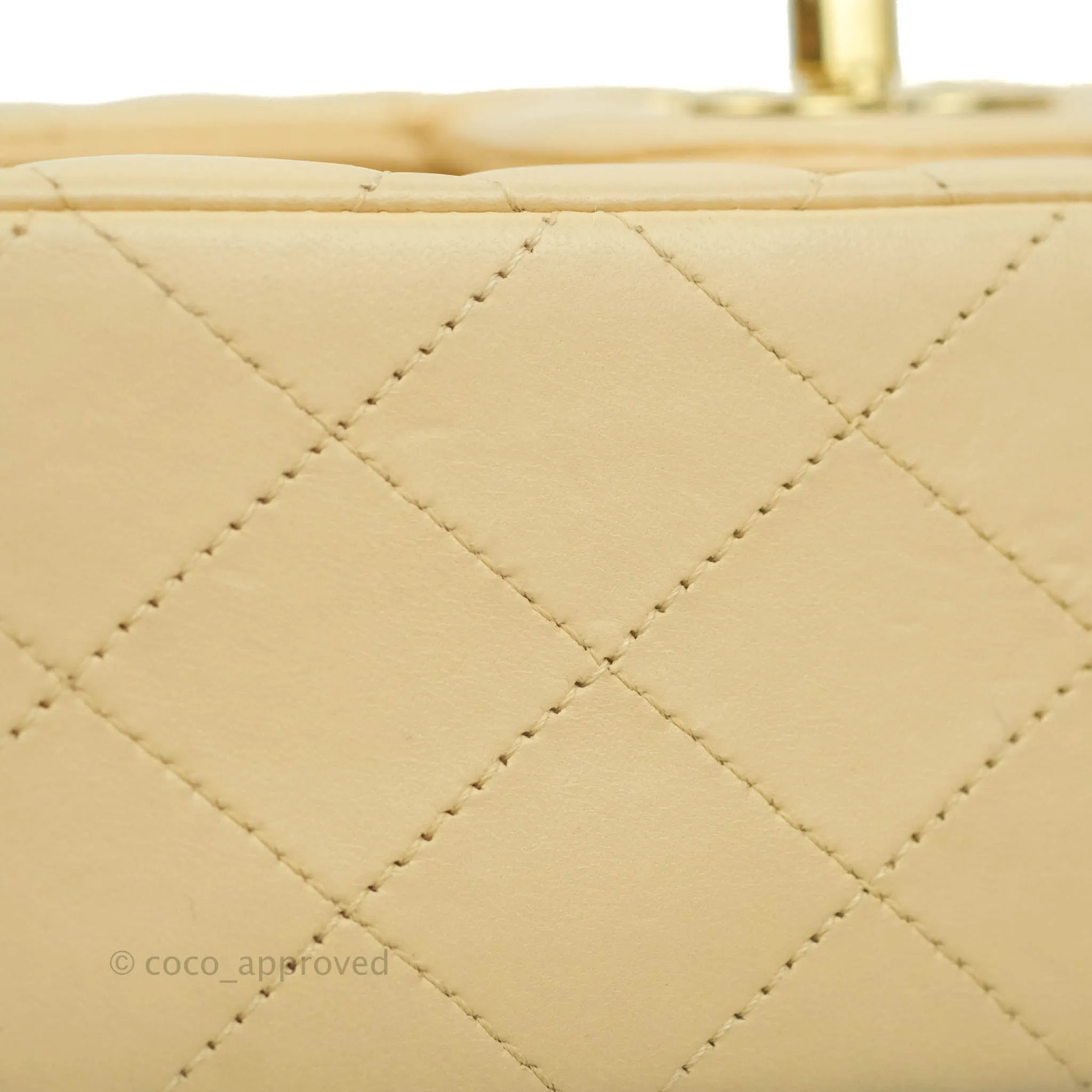 Chanel Classic M/L Medium Double Flap Beige Lambskin Gold Hardware Metal