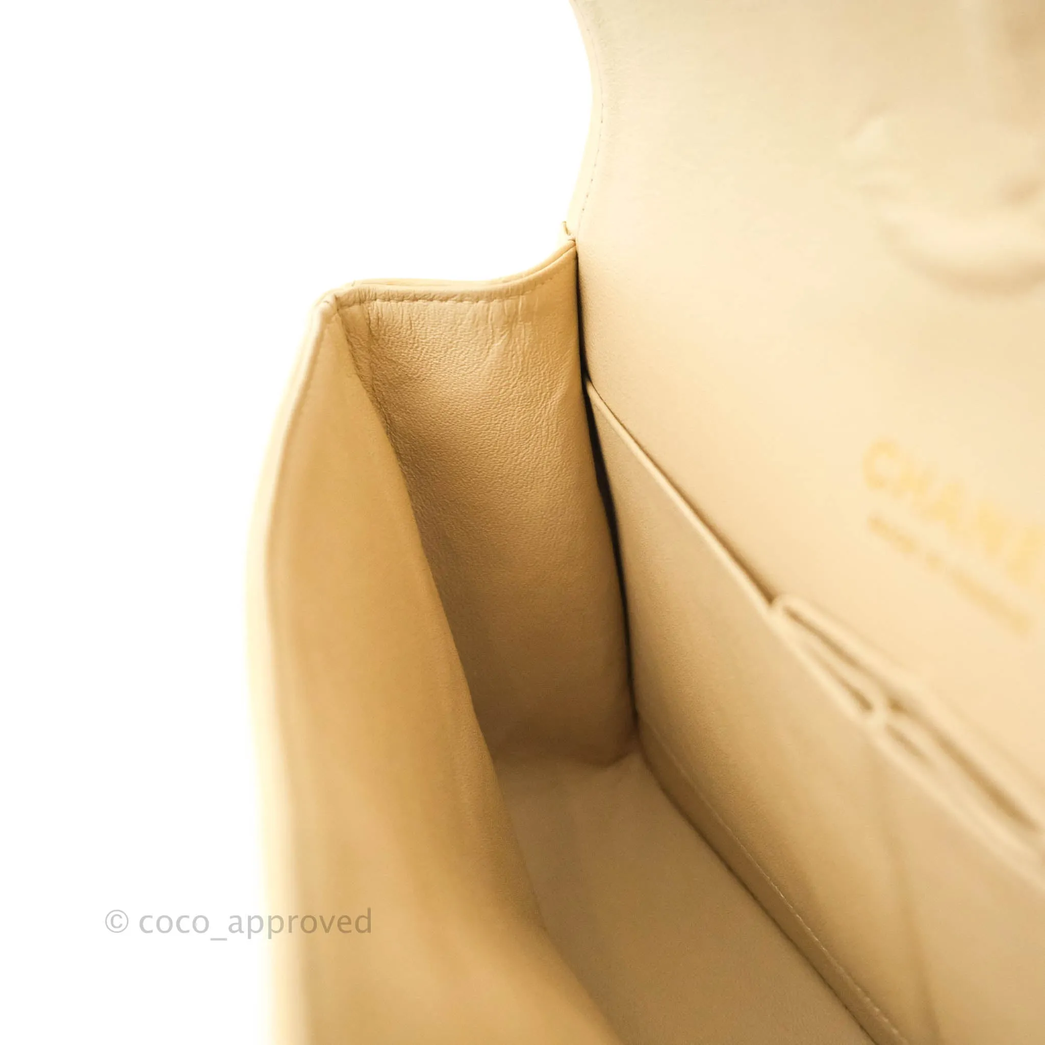 Chanel Classic M/L Medium Double Flap Beige Lambskin Gold Hardware Metal
