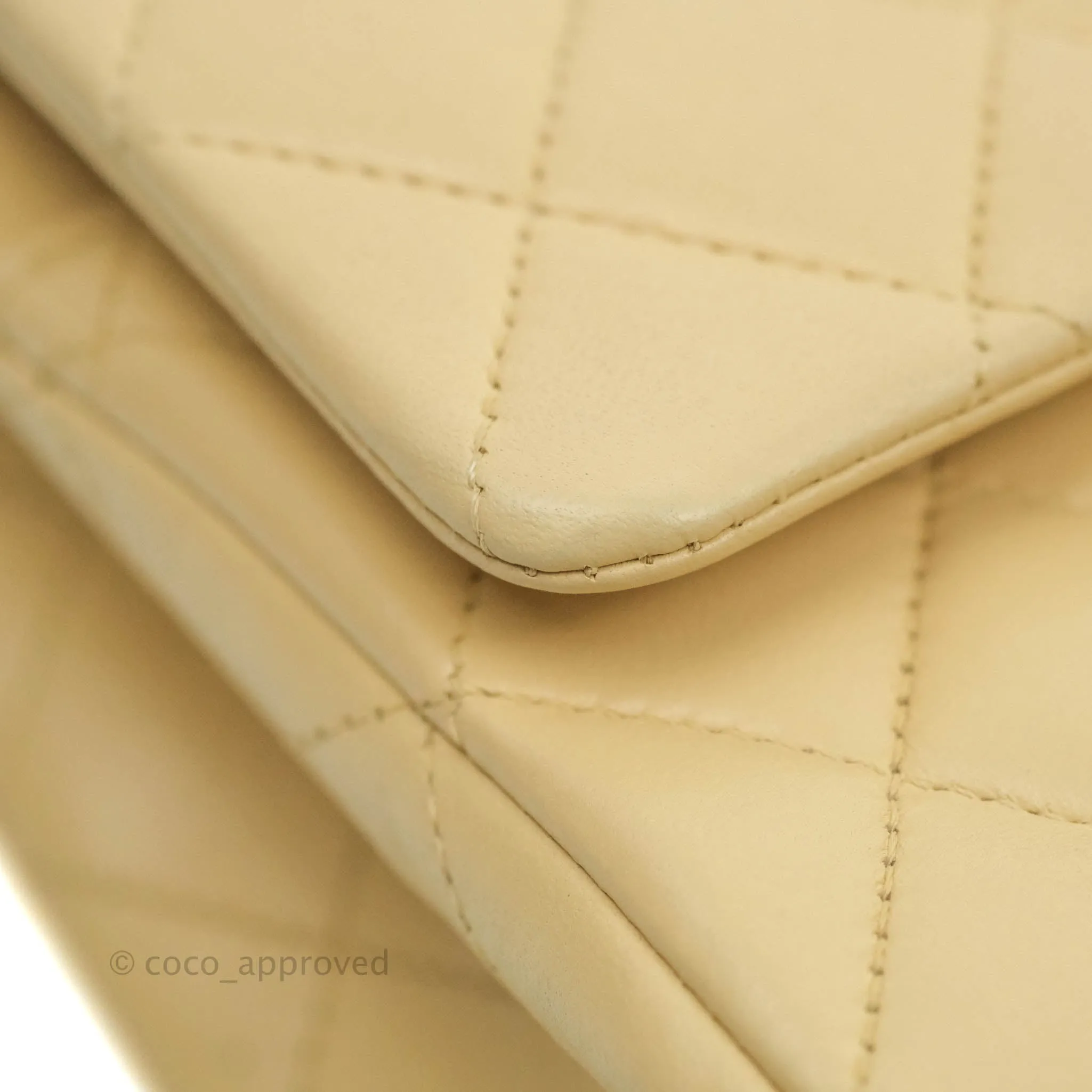 Chanel Classic M/L Medium Double Flap Beige Lambskin Gold Hardware Metal