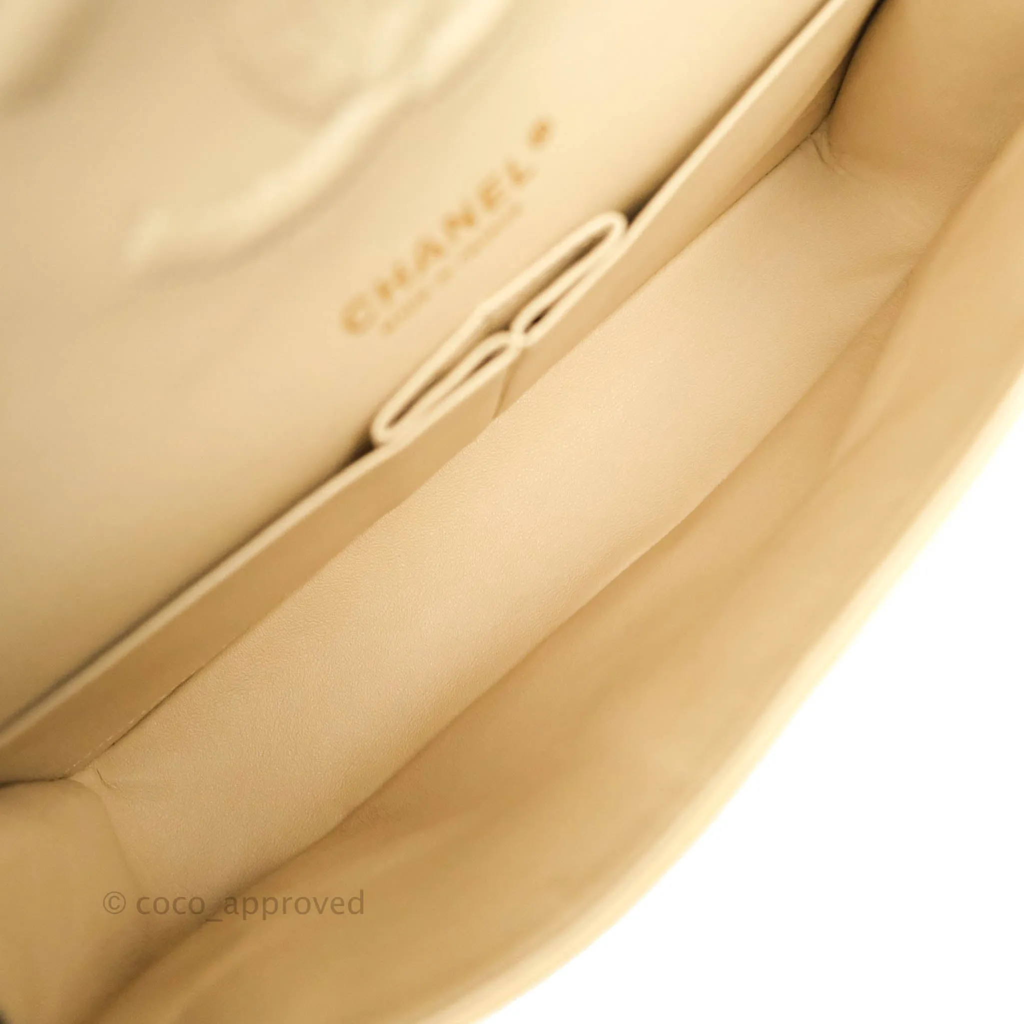 Chanel Classic M/L Medium Double Flap Beige Lambskin Gold Hardware Metal
