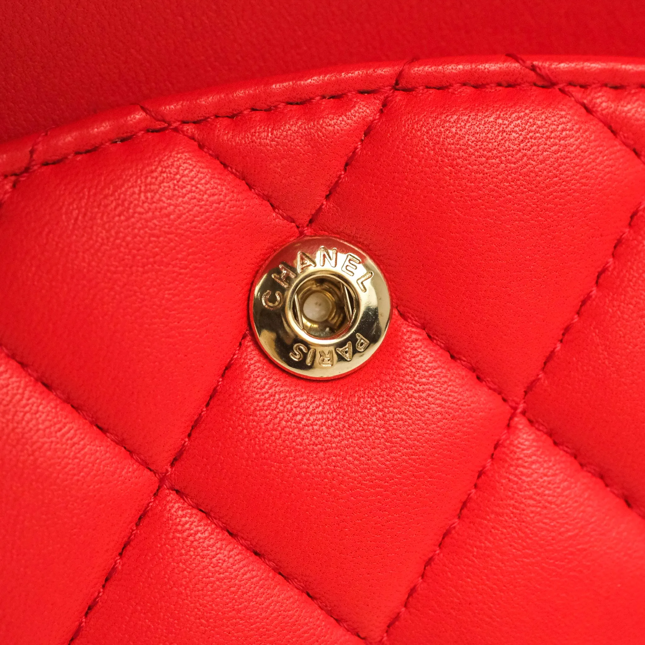Chanel Classic M/L Medium Double Flap Red Lambskin Gold Hardware