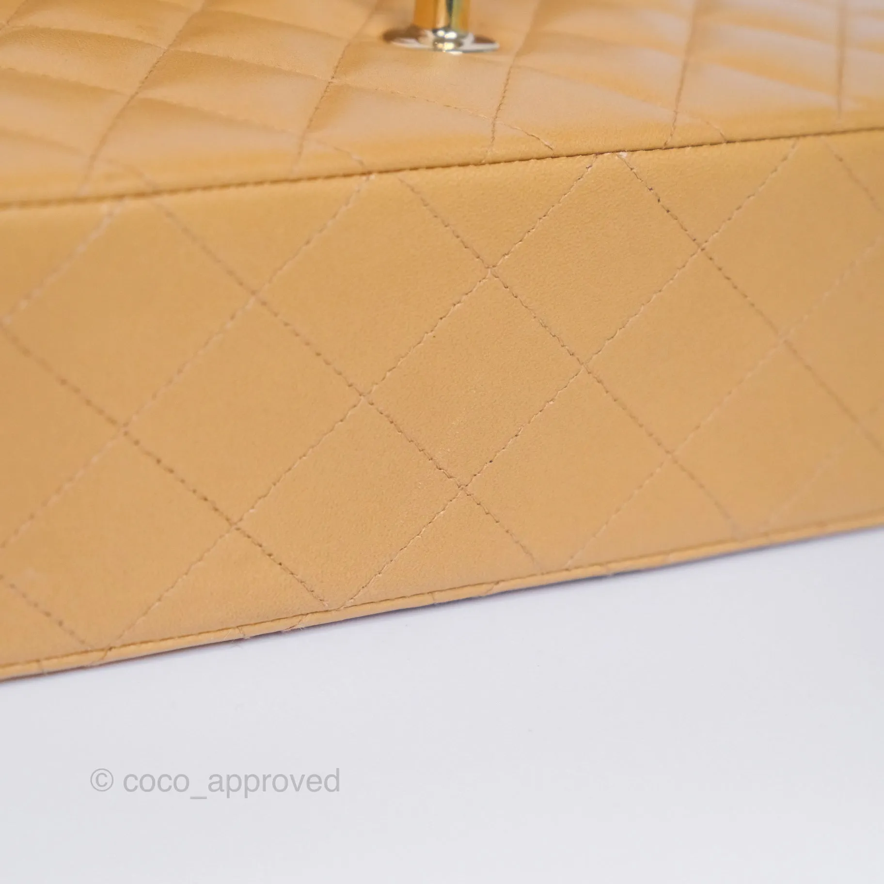 Chanel Classic M/L Medium Flap Quilted Beige Lambskin 24K Gold Hardware
