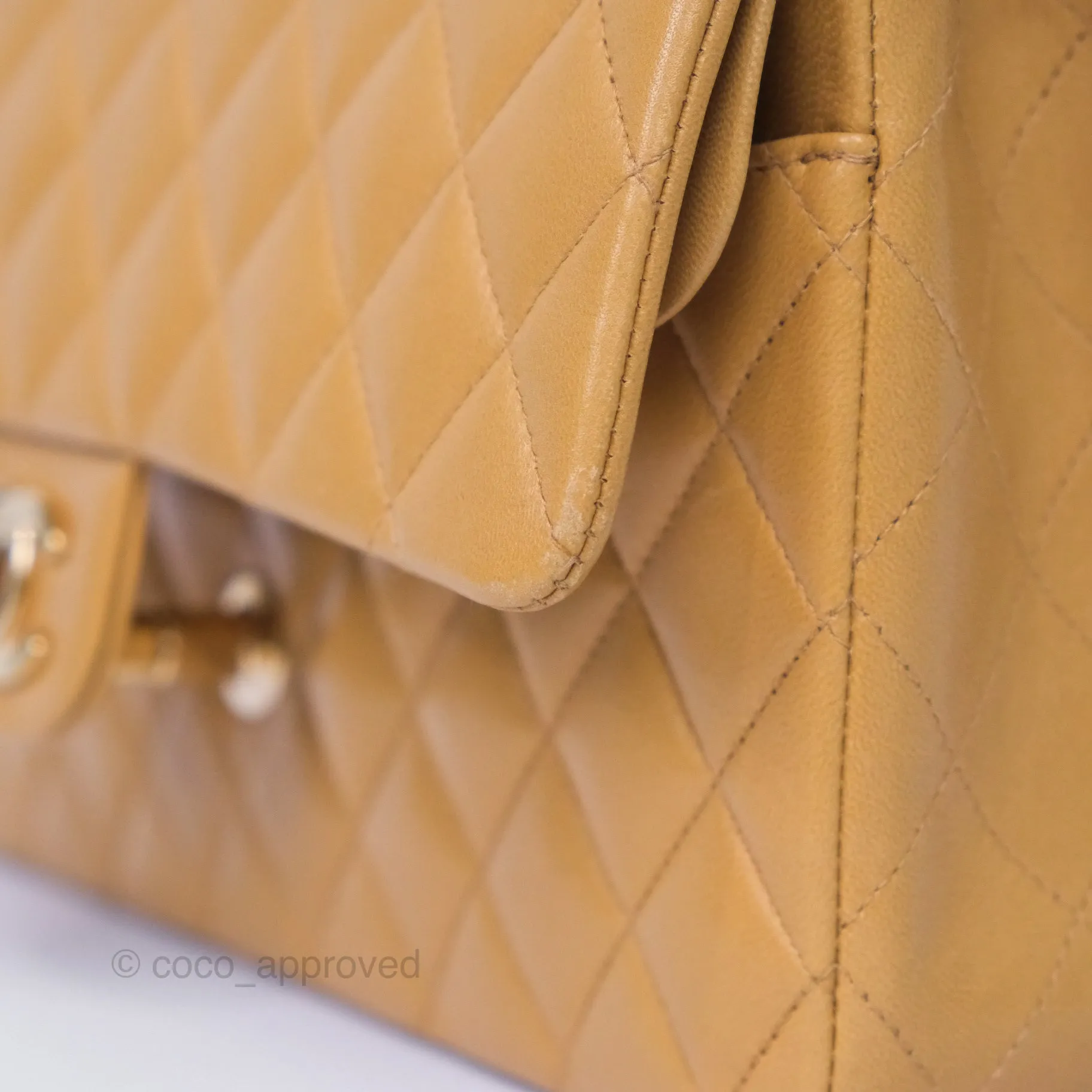 Chanel Classic M/L Medium Flap Quilted Beige Lambskin 24K Gold Hardware