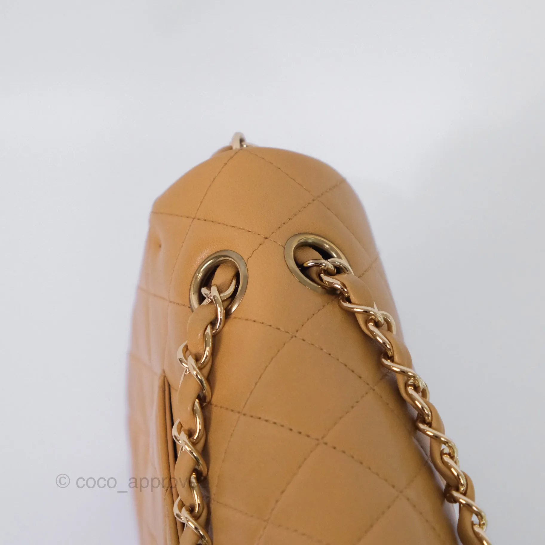 Chanel Classic M/L Medium Flap Quilted Beige Lambskin 24K Gold Hardware