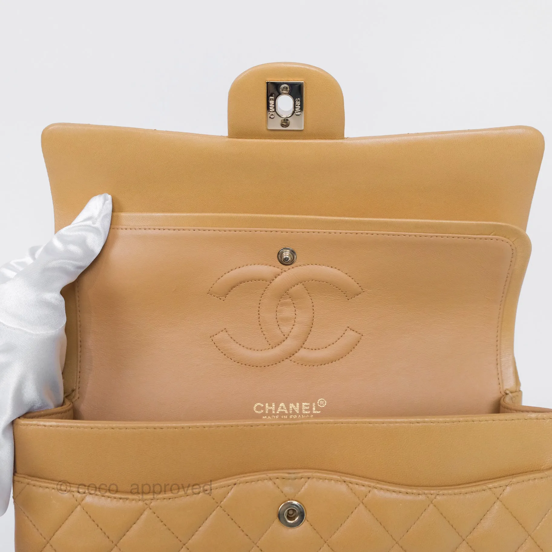 Chanel Classic M/L Medium Flap Quilted Beige Lambskin 24K Gold Hardware