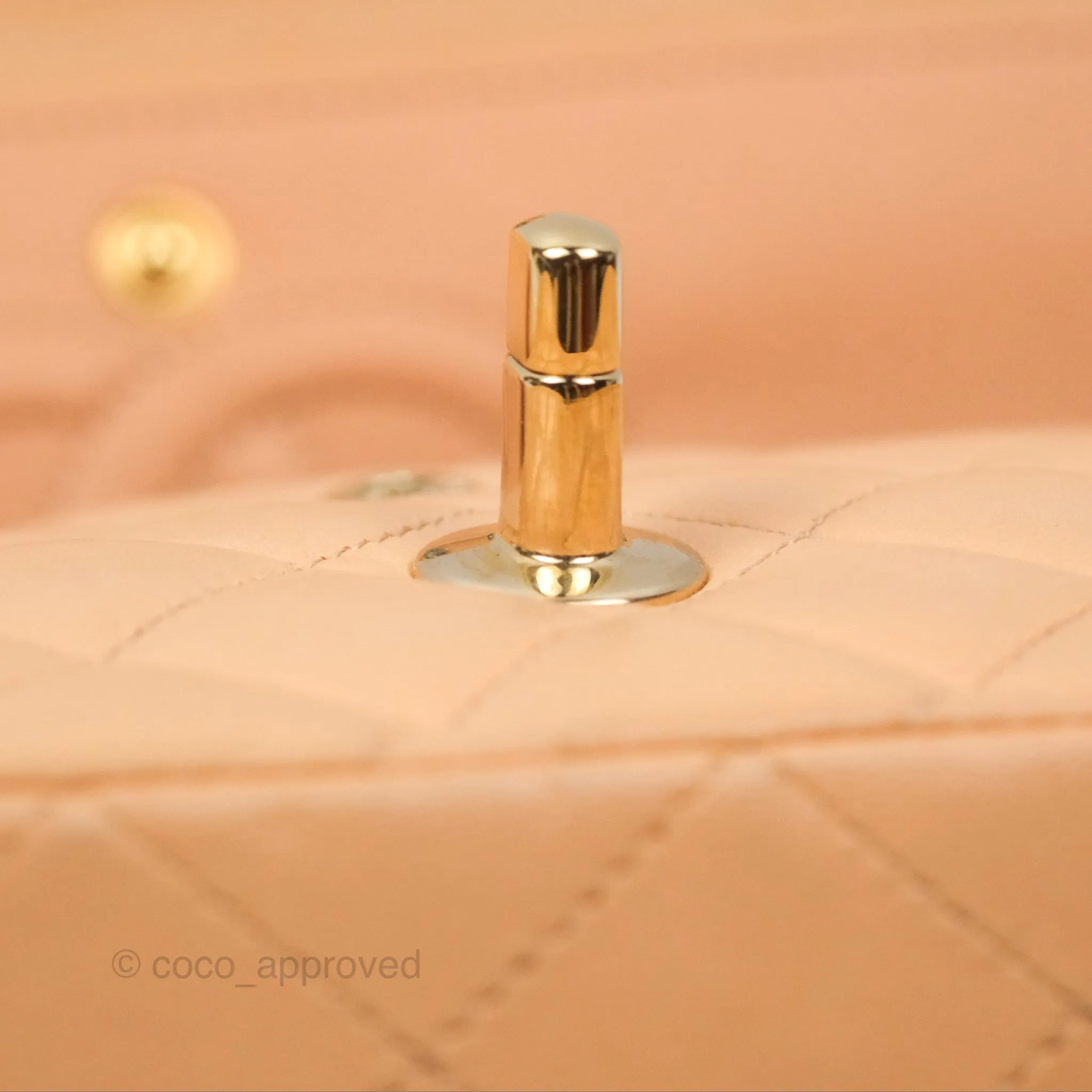 Chanel Classic M/L Medium Flap Quilted Beige Pink Lambskin Gold Hardware