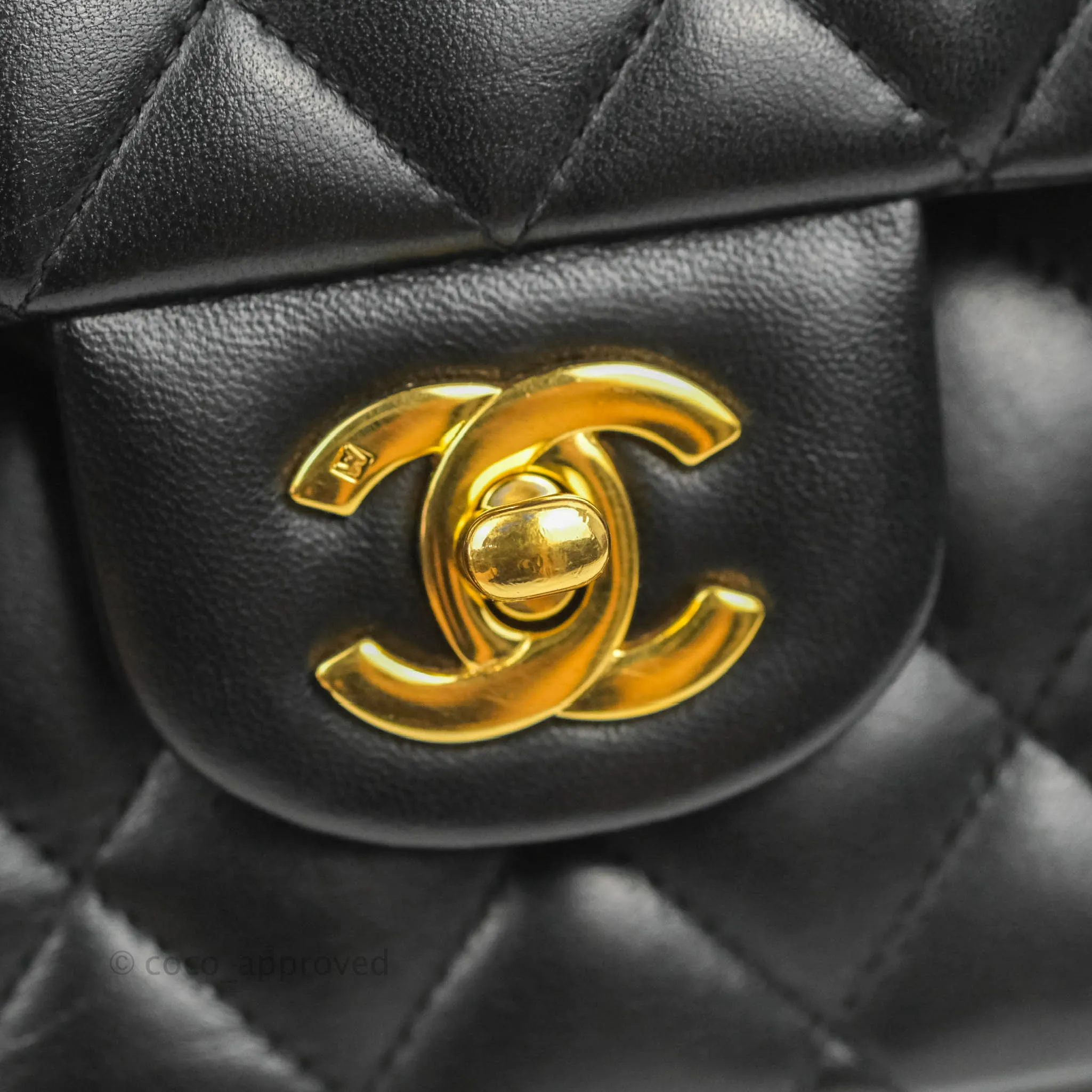 Chanel Classic M/L Medium Flap Quilted Black Lambskin 24K Gold Hardware