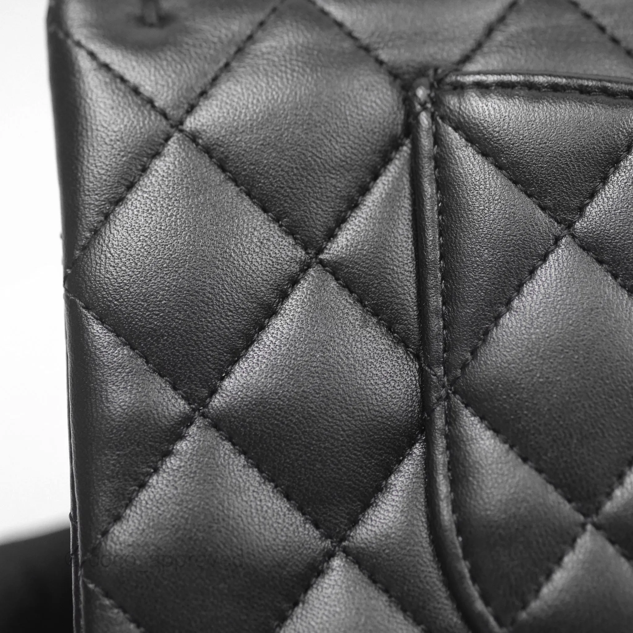 Chanel Classic M/L Medium Flap Quilted Black Lambskin Rose Gold Hardware
