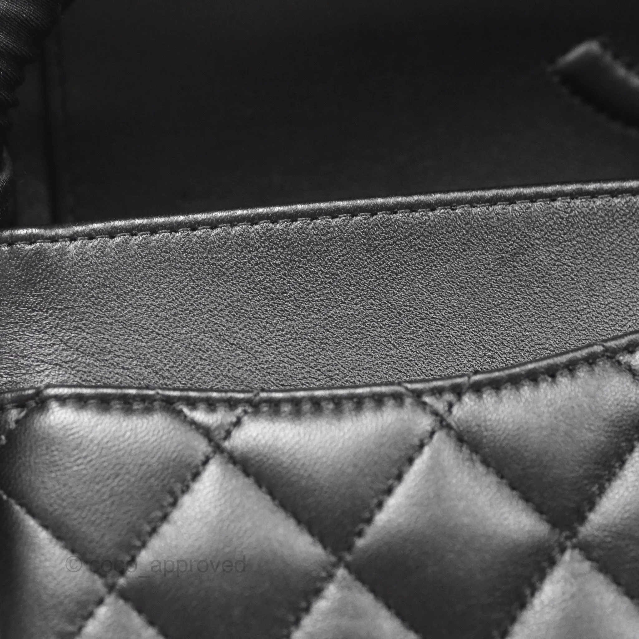 Chanel Classic M/L Medium Flap Quilted Black Lambskin Rose Gold Hardware