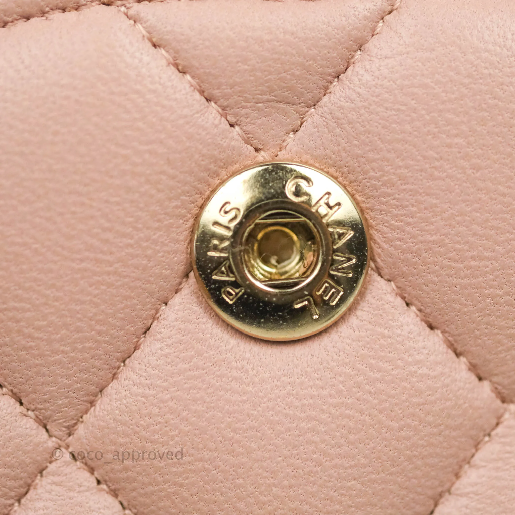 Chanel Classic M/L Medium Flap Quilted Light Pink Lambskin Matte Gold Hardware