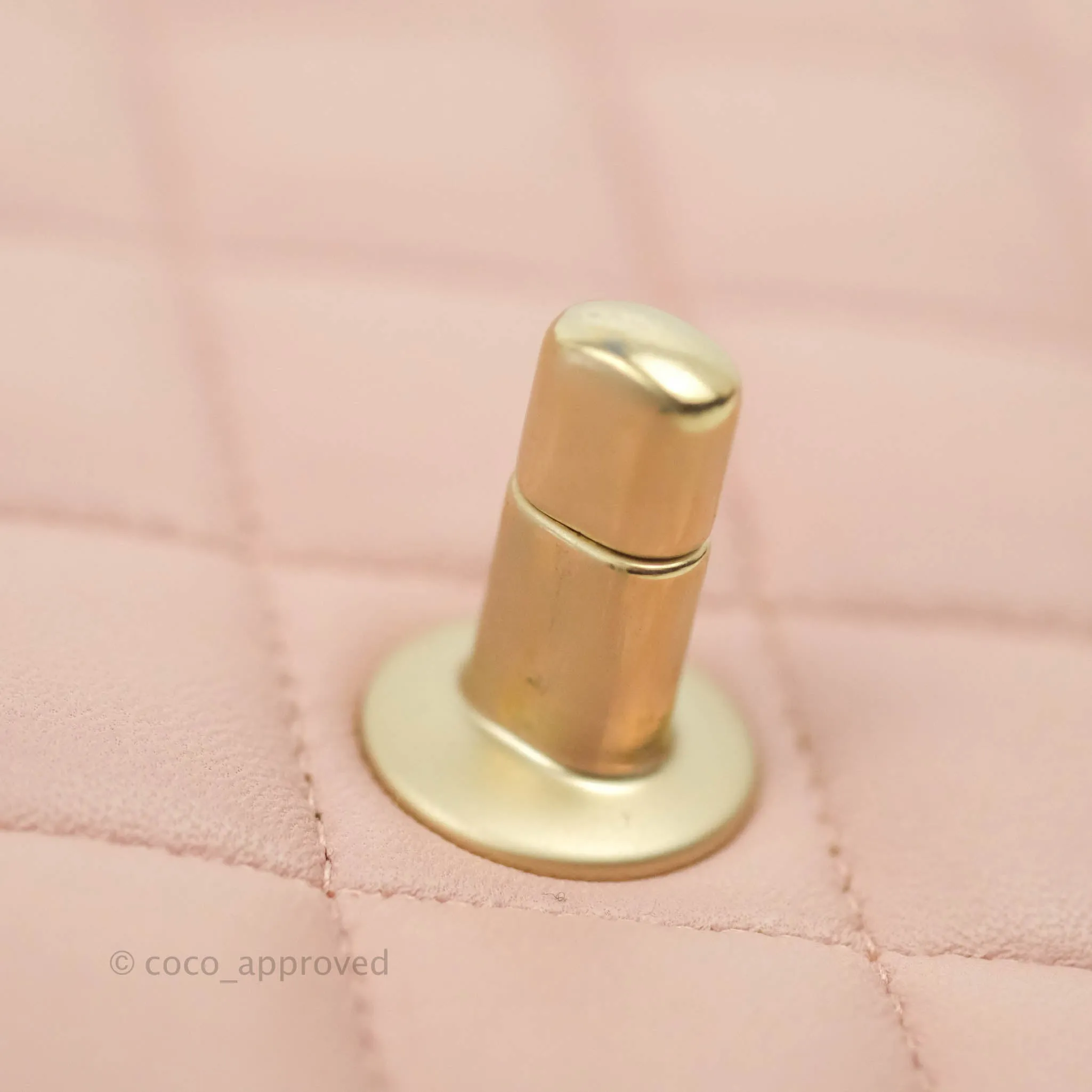 Chanel Classic M/L Medium Flap Quilted Light Pink Lambskin Matte Gold Hardware