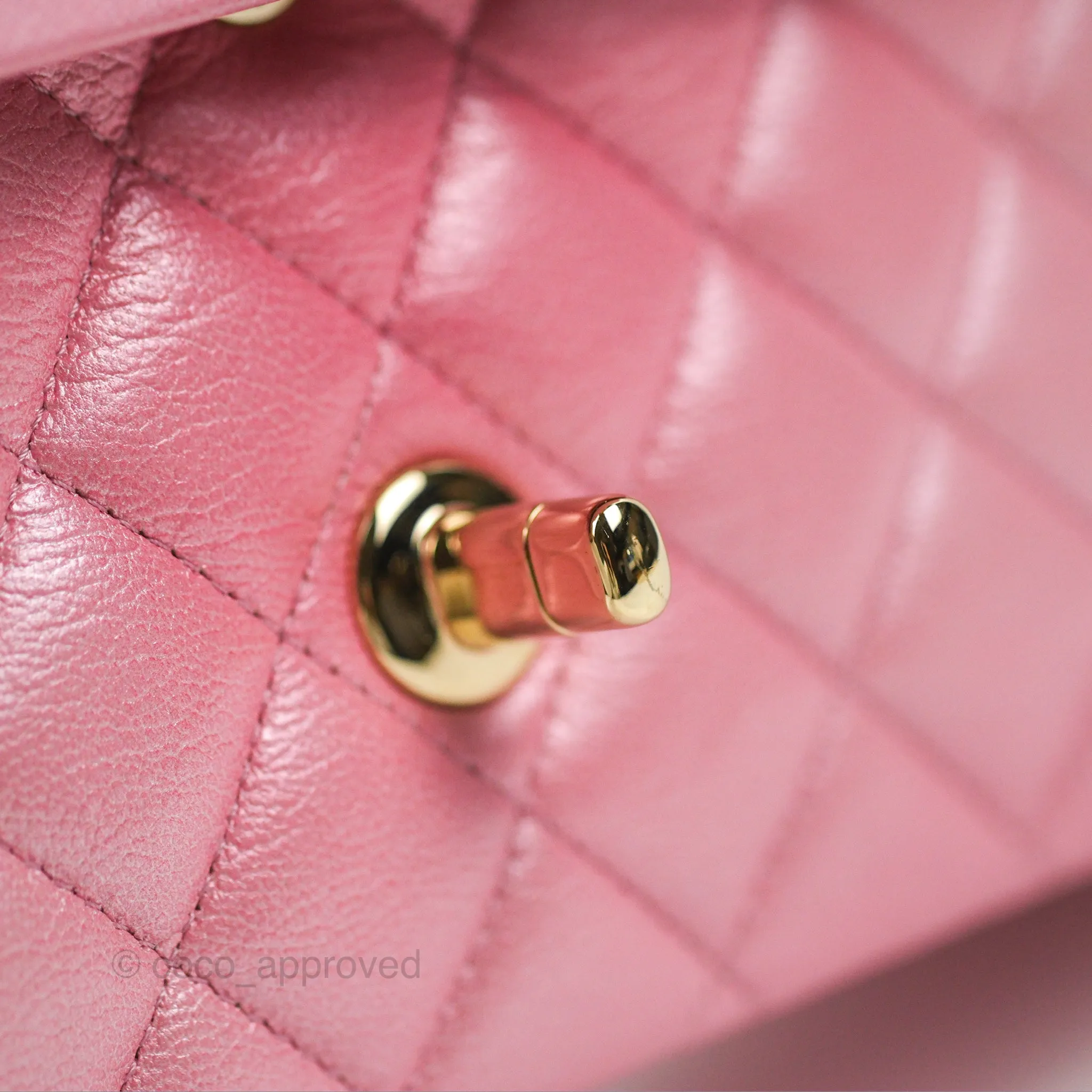 Chanel Classic M/L Medium Flap Quilted Pink Cloudy Pearly Goatskin Gold Hardware 23S