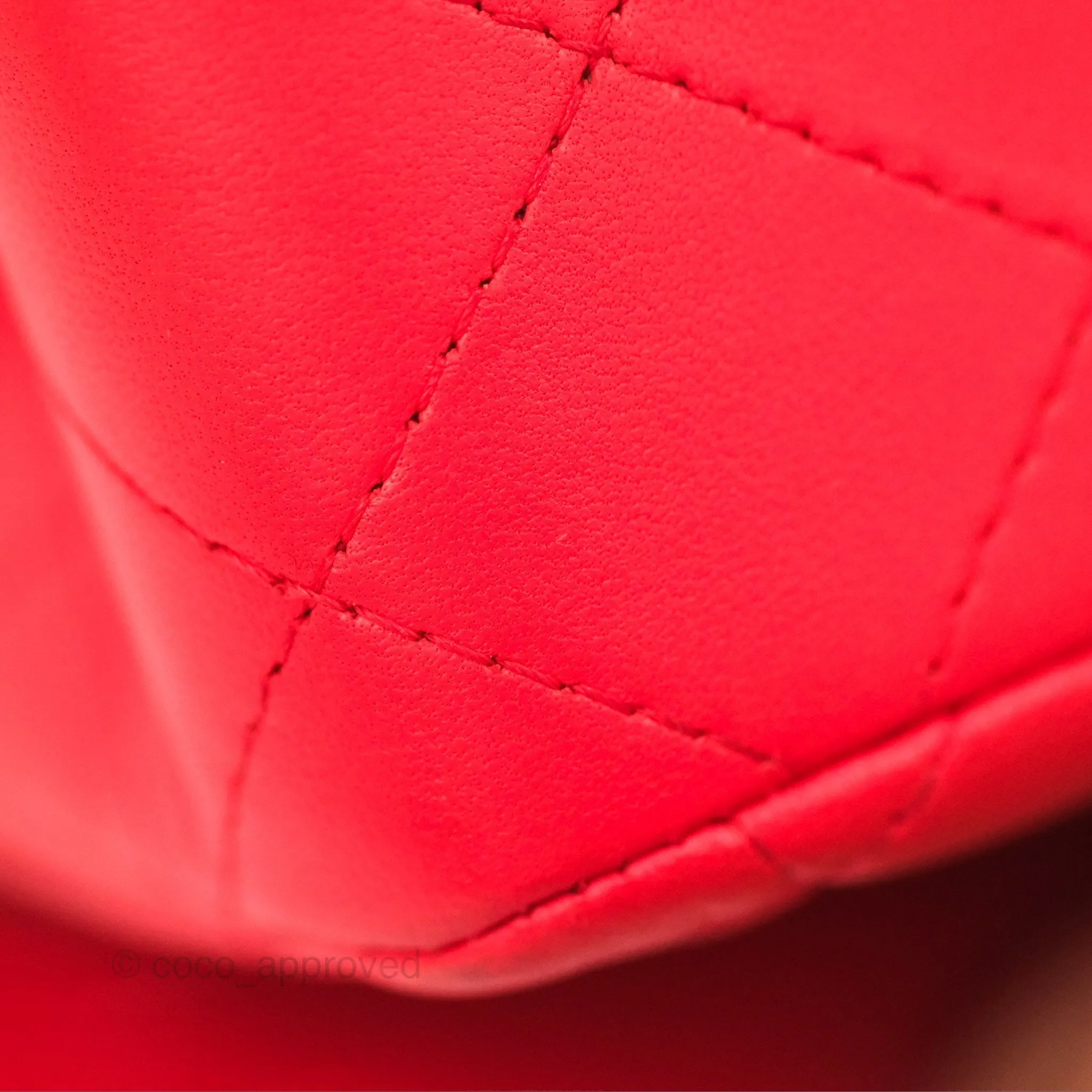 Chanel Classic M/L Medium Flap Quilted Red Lambskin Gold Hardware