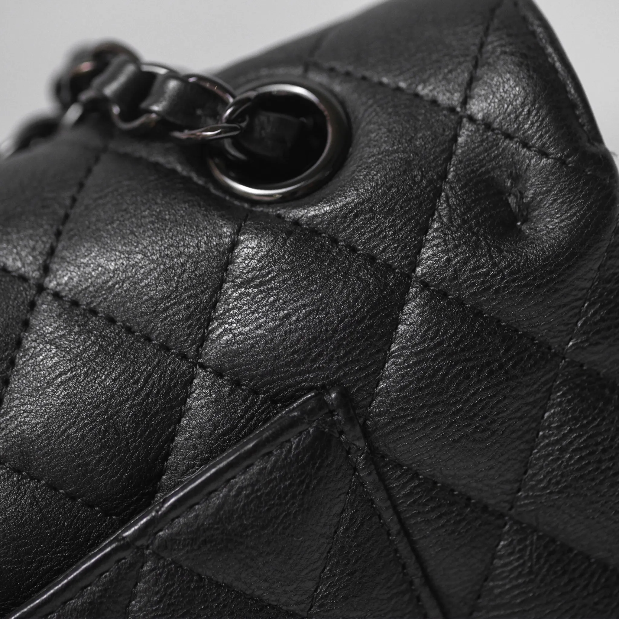Chanel Classic Quilted M/L Medium Double Flap So Black Calfskin
