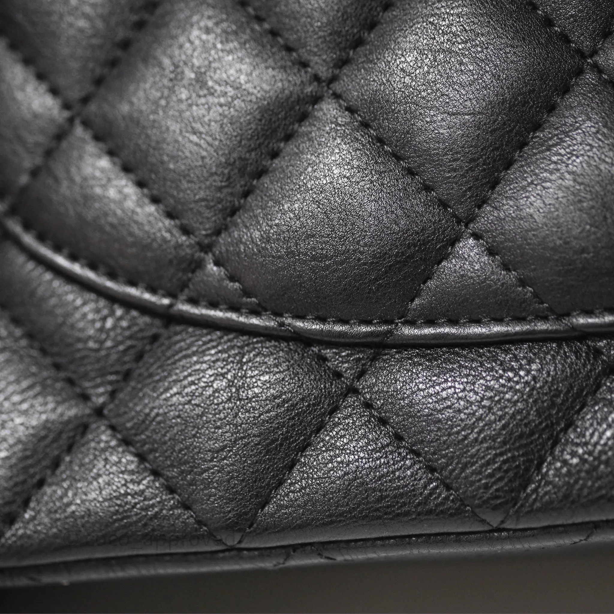 Chanel Classic Quilted M/L Medium Double Flap So Black Calfskin