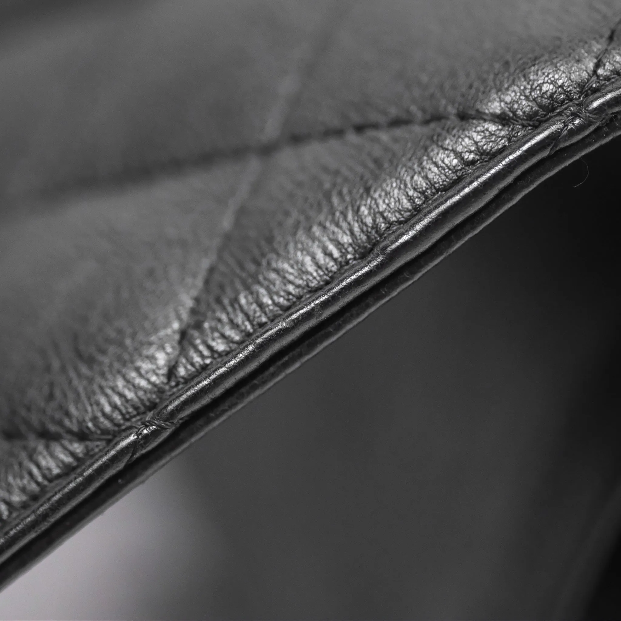 Chanel Classic Quilted M/L Medium Double Flap So Black Calfskin