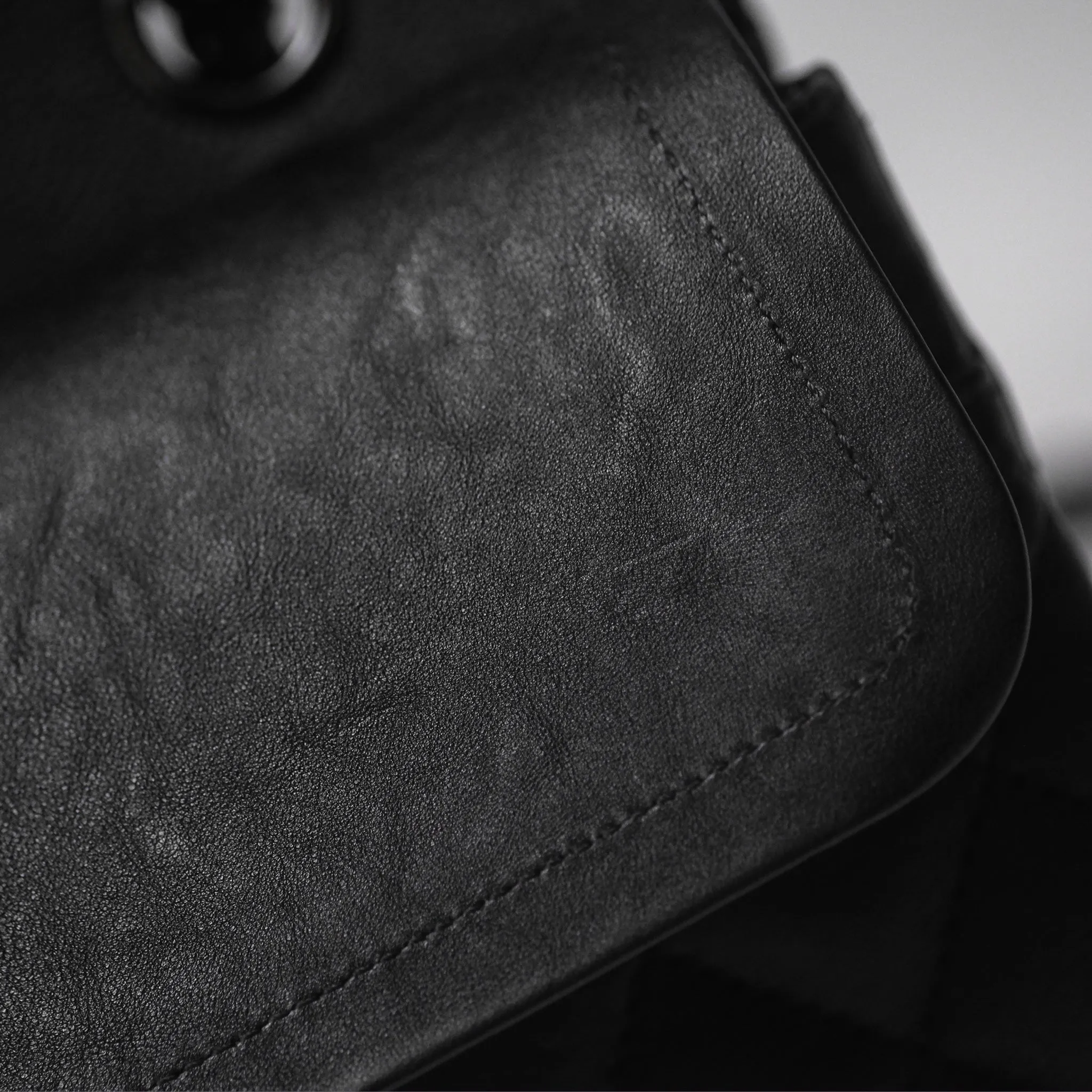 Chanel Classic Quilted M/L Medium Double Flap So Black Calfskin