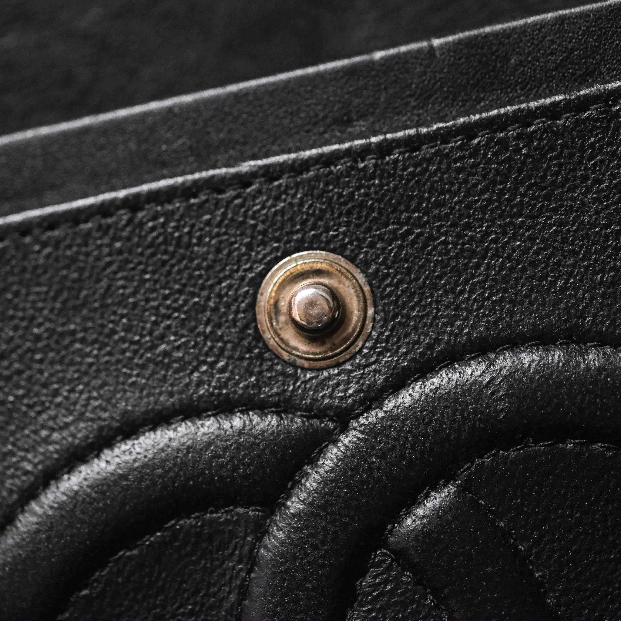 Chanel Classic Quilted M/L Medium Double Flap So Black Calfskin