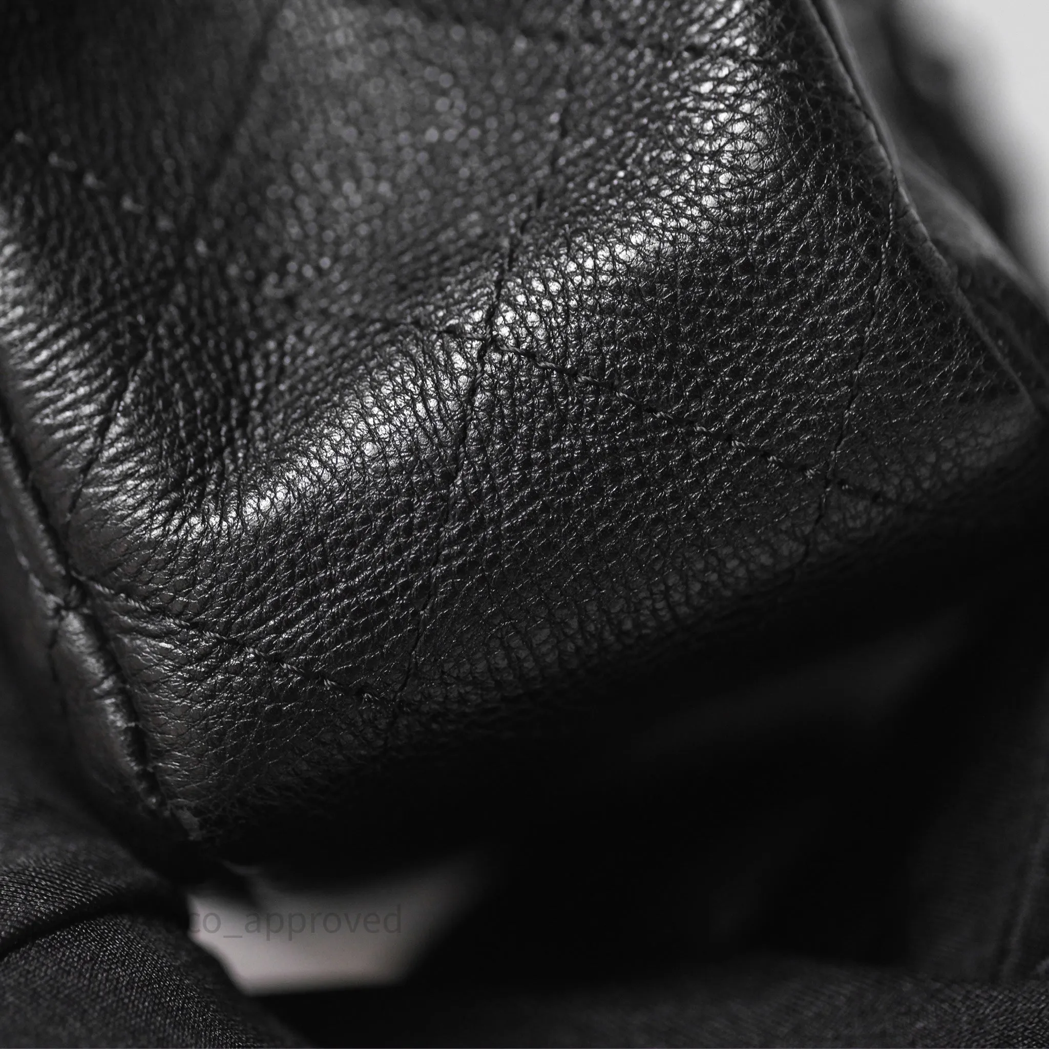 Chanel Classic Quilted M/L Medium Double Flap So Black Calfskin