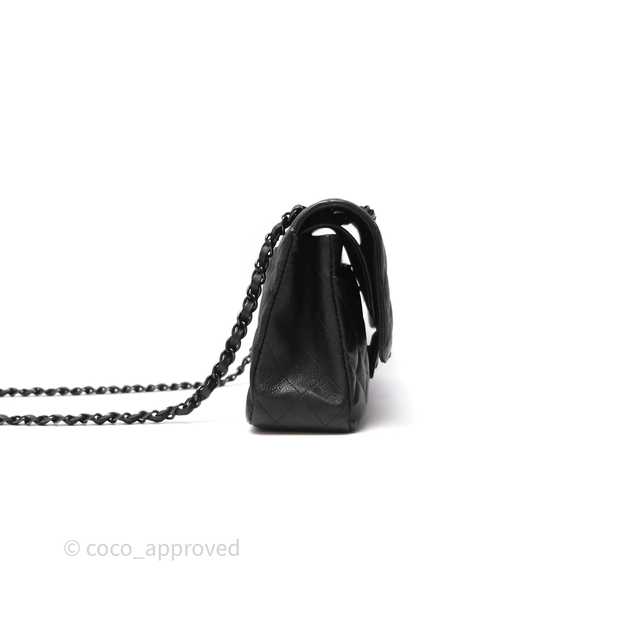 Chanel Classic Quilted M/L Medium Double Flap So Black Calfskin