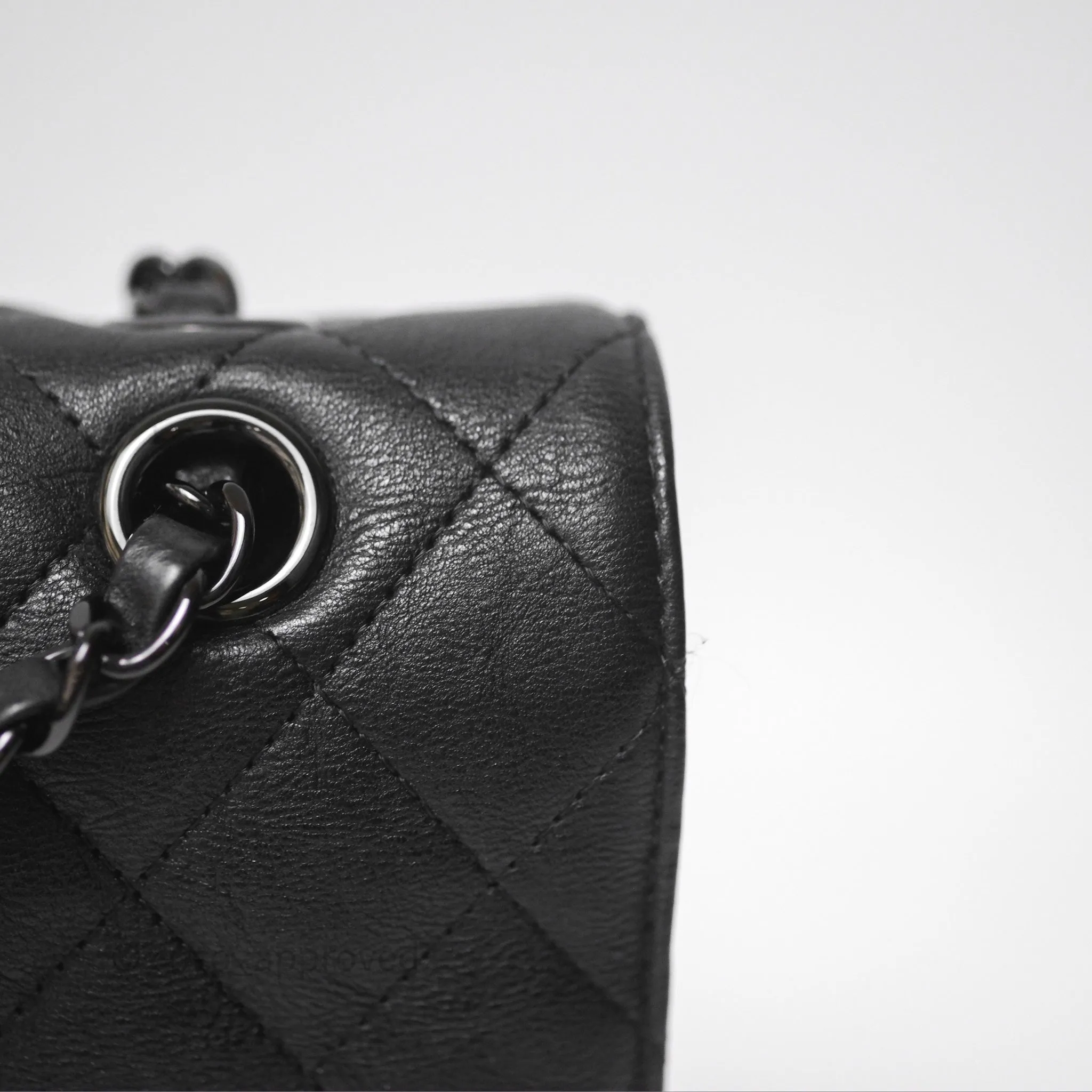Chanel Classic Quilted M/L Medium Double Flap So Black Calfskin