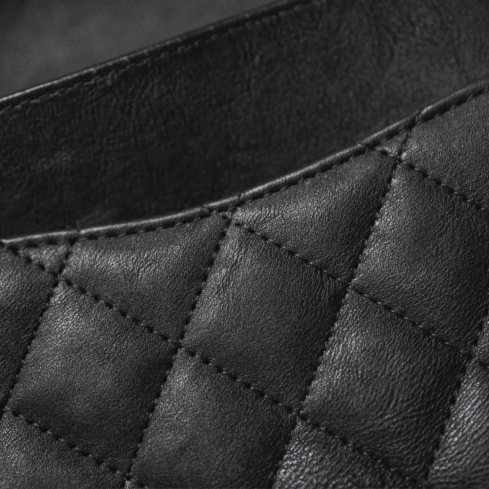 Chanel Classic Quilted M/L Medium Double Flap So Black Calfskin