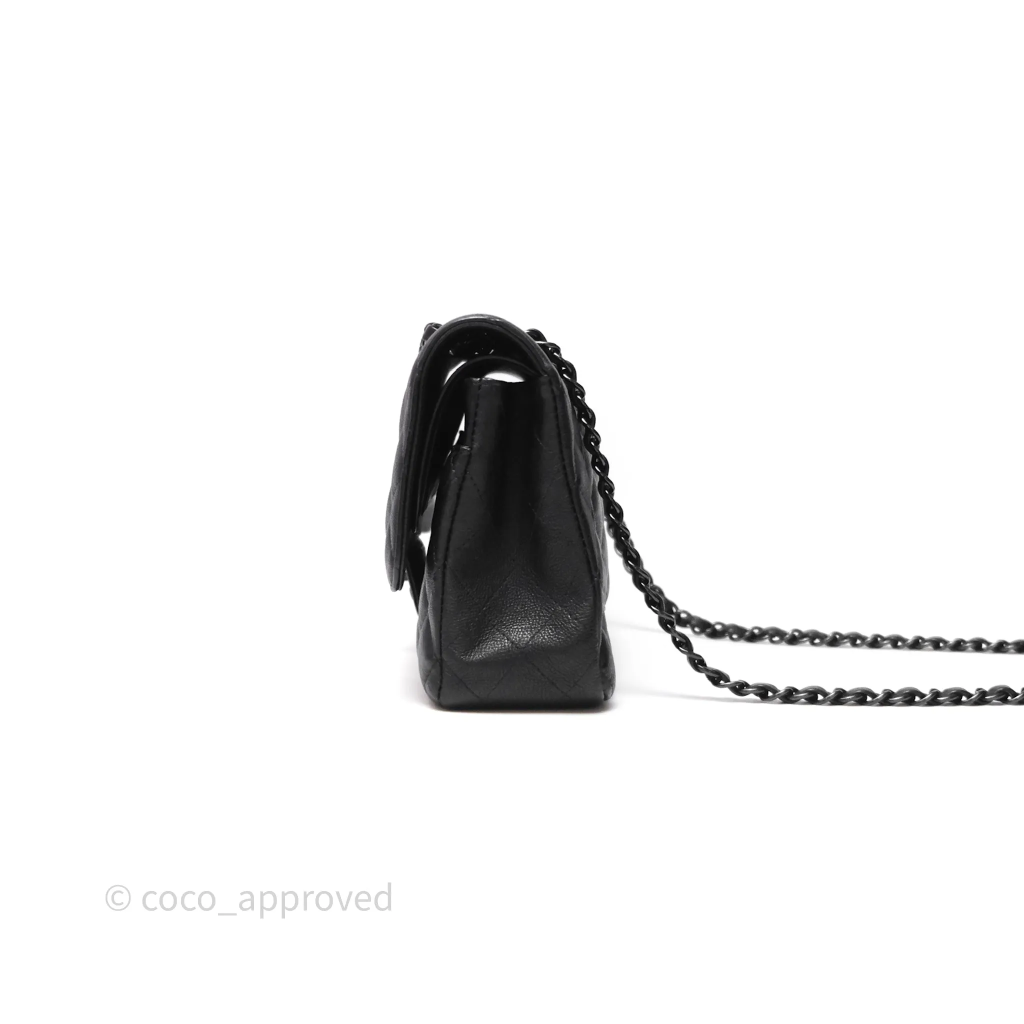 Chanel Classic Quilted M/L Medium Double Flap So Black Calfskin