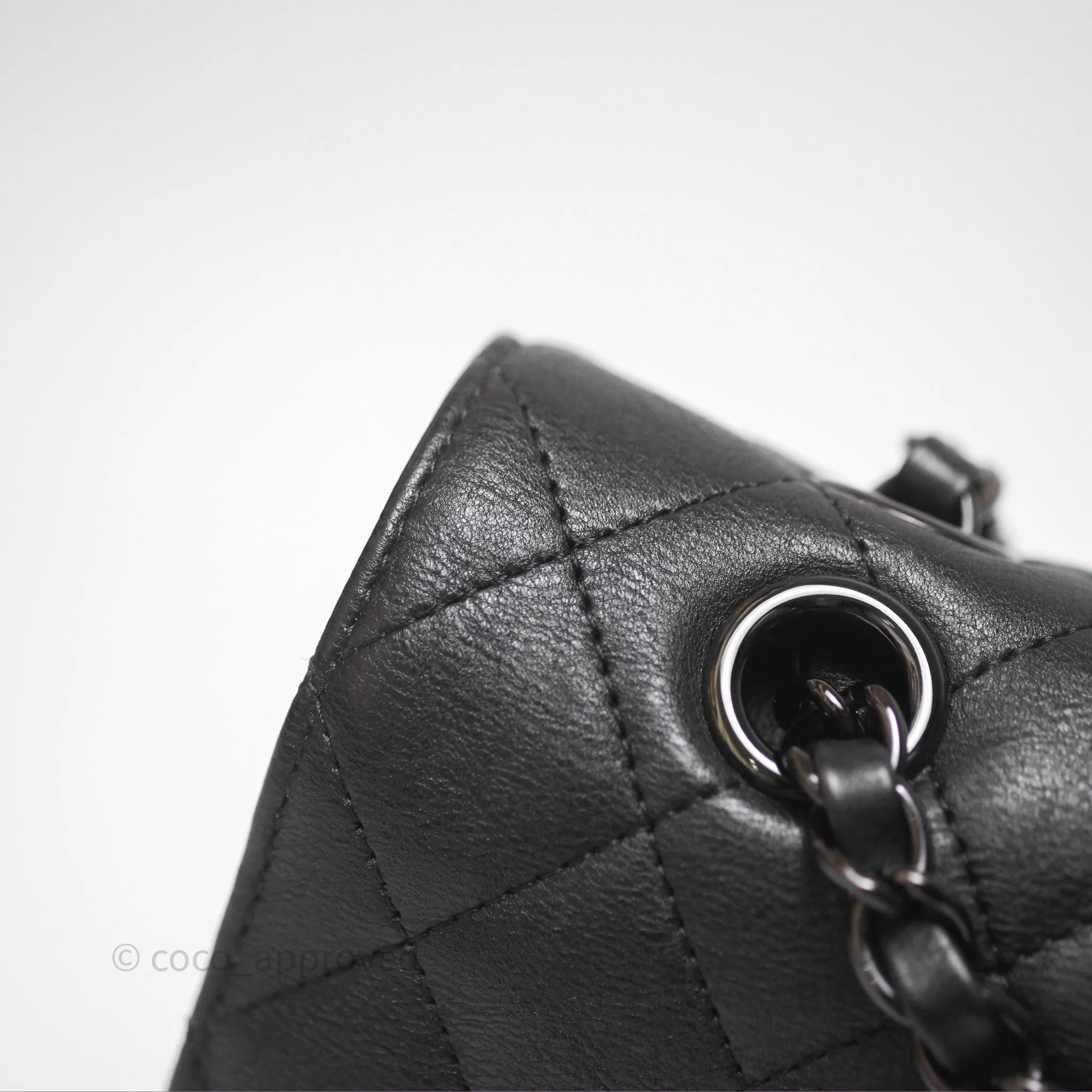 Chanel Classic Quilted M/L Medium Double Flap So Black Calfskin