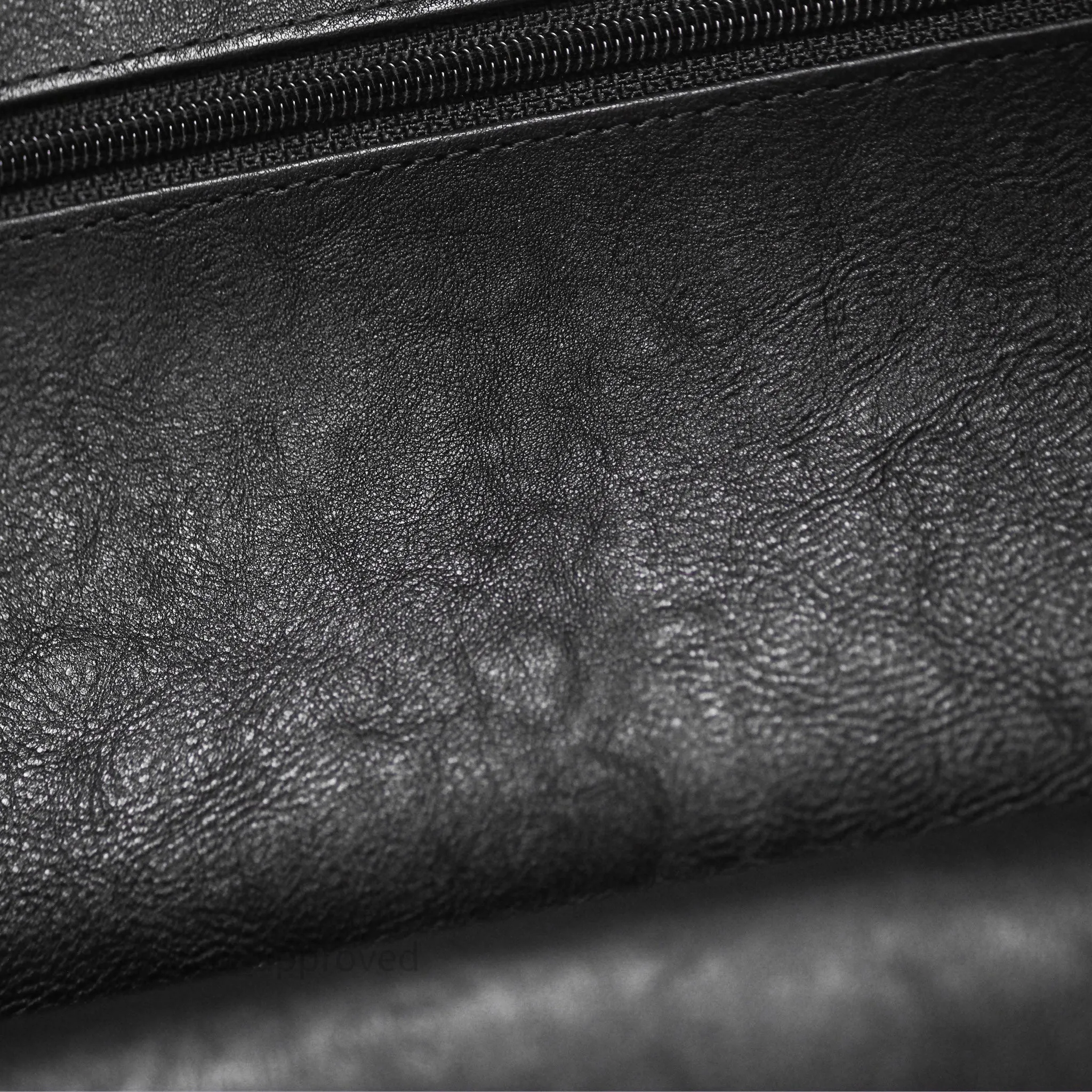 Chanel Classic Quilted M/L Medium Double Flap So Black Calfskin