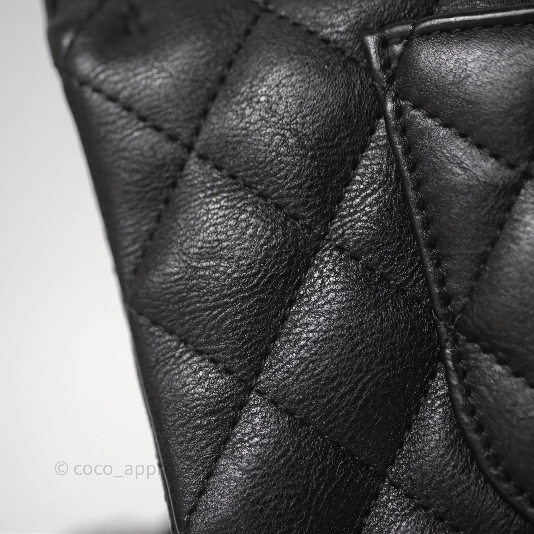 Chanel Classic Quilted M/L Medium Double Flap So Black Calfskin