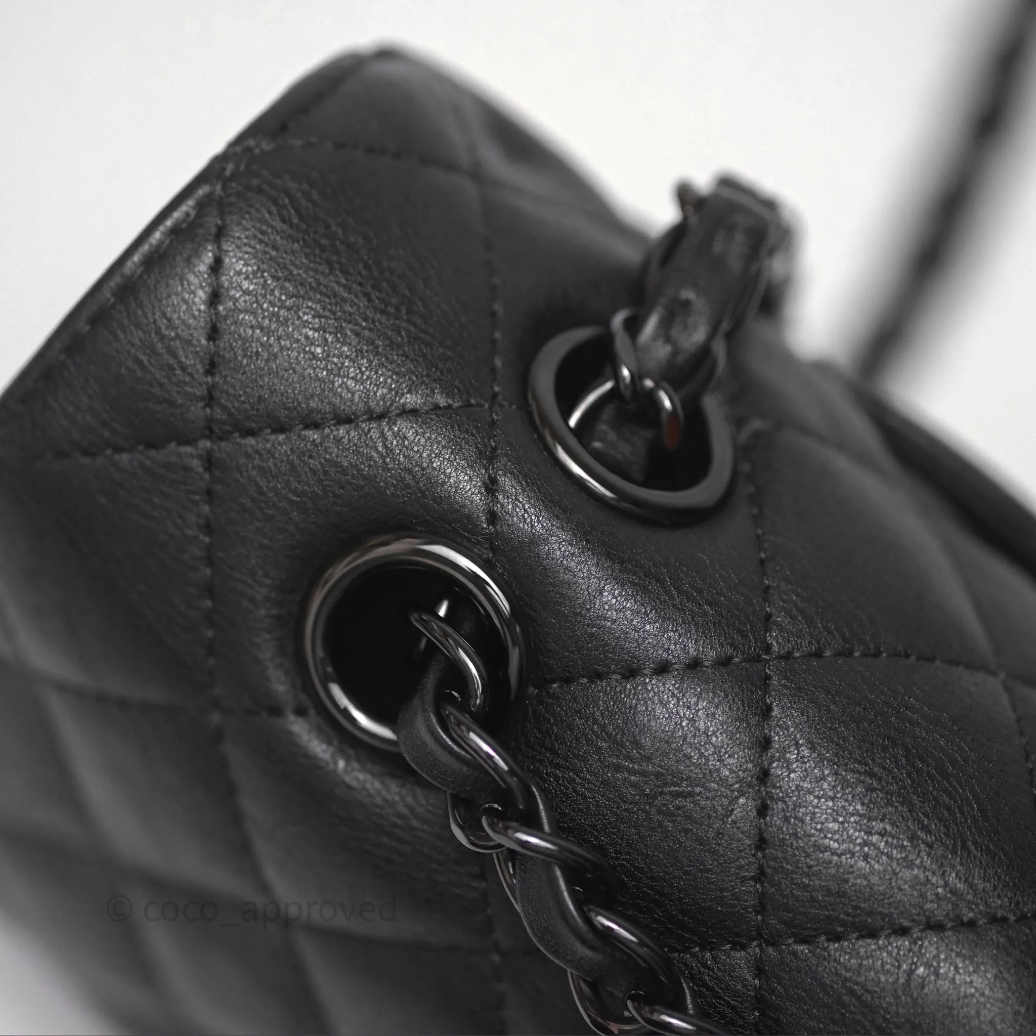 Chanel Classic Quilted M/L Medium Double Flap So Black Calfskin