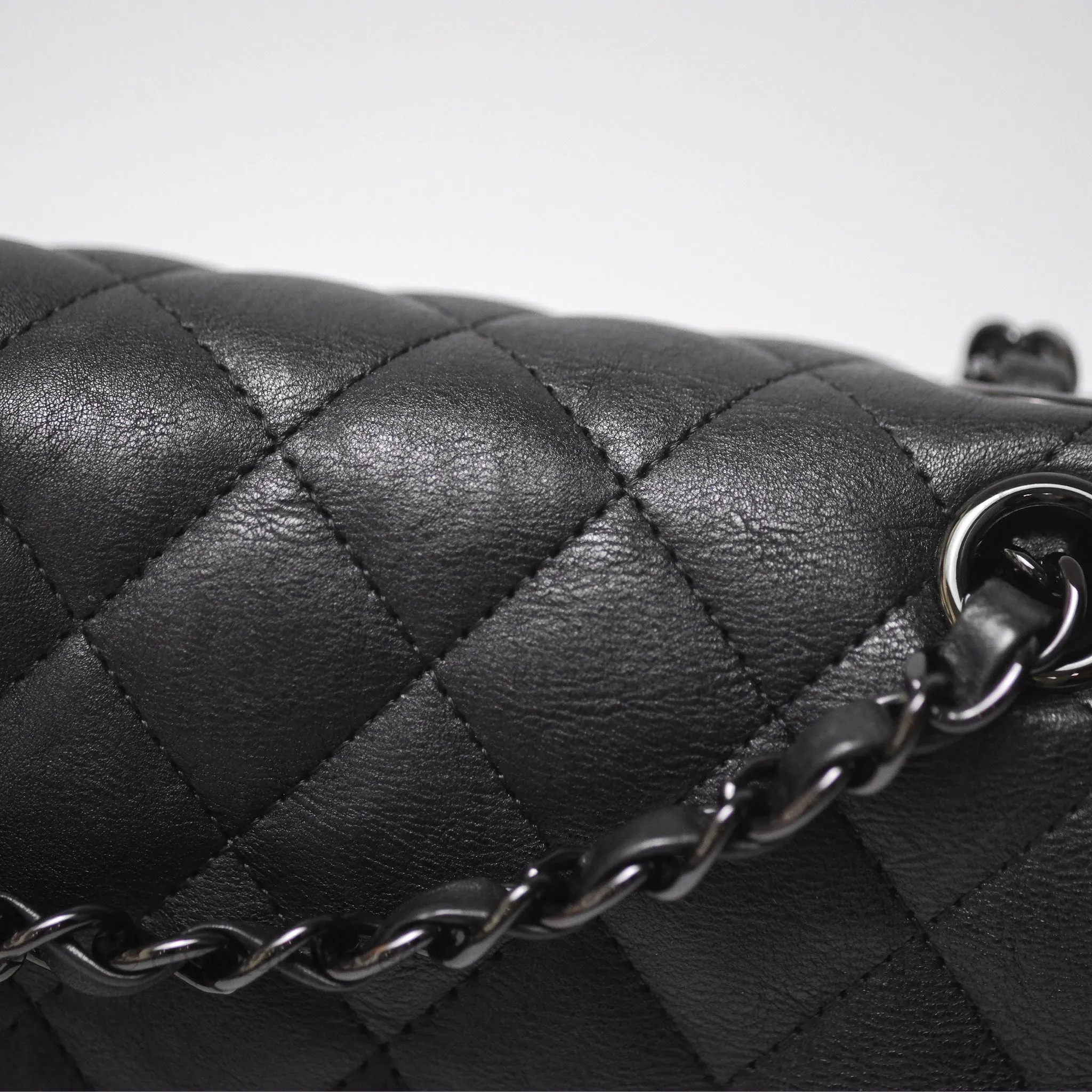 Chanel Classic Quilted M/L Medium Double Flap So Black Calfskin
