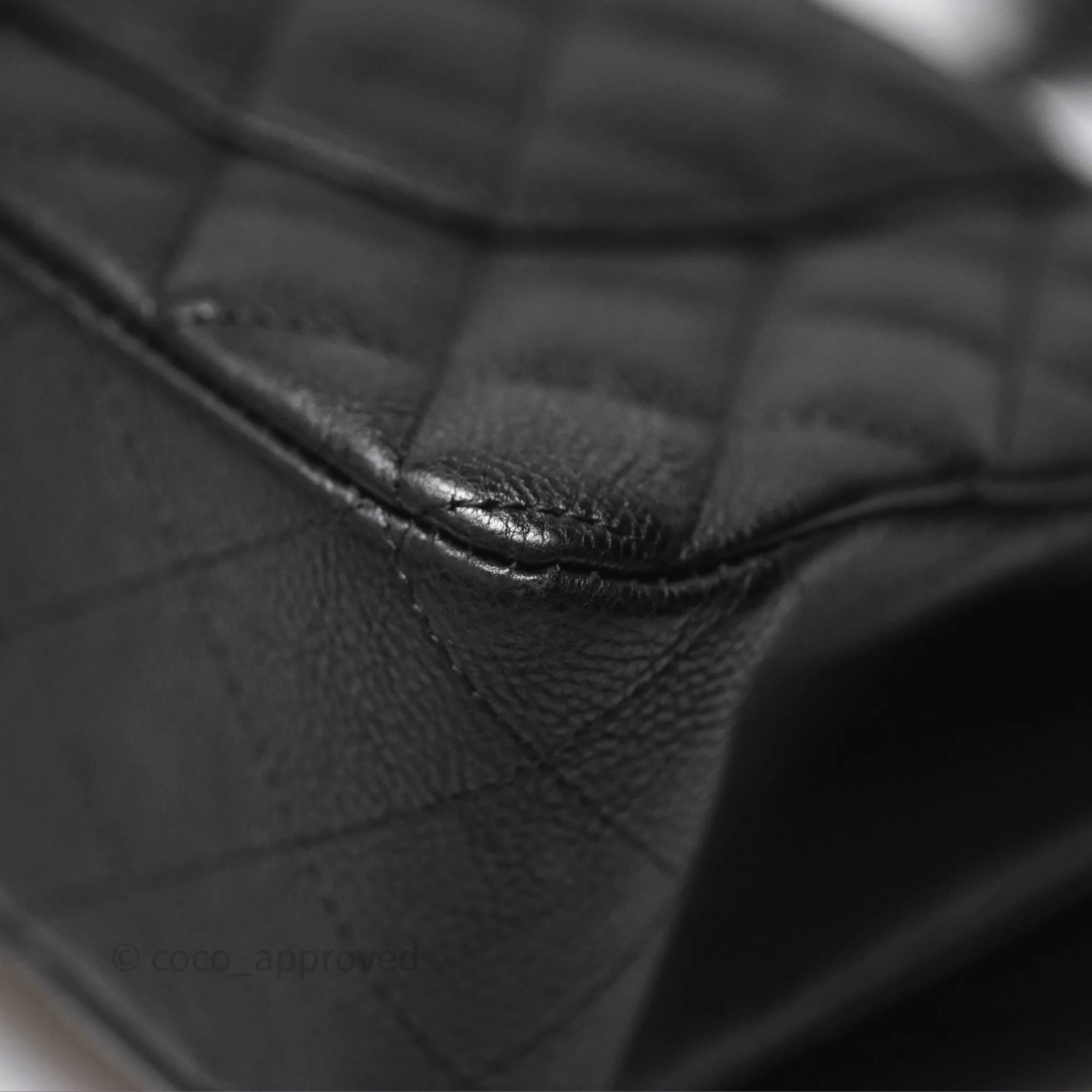 Chanel Classic Quilted M/L Medium Double Flap So Black Calfskin