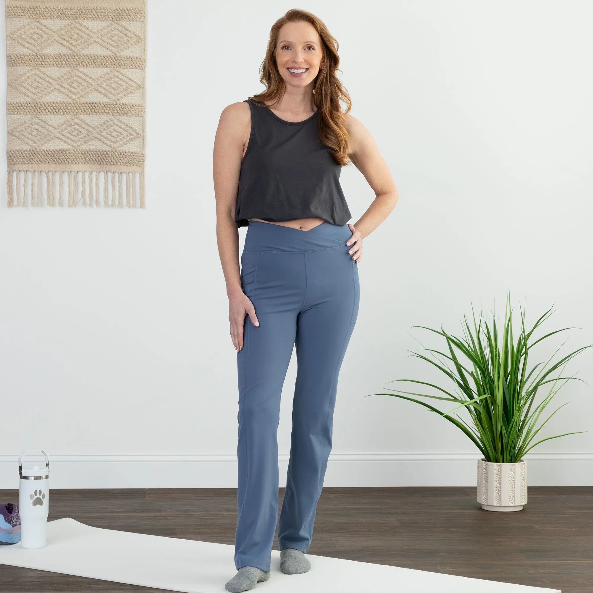 Paw Print Crossover Waist Yoga Pants with Pockets