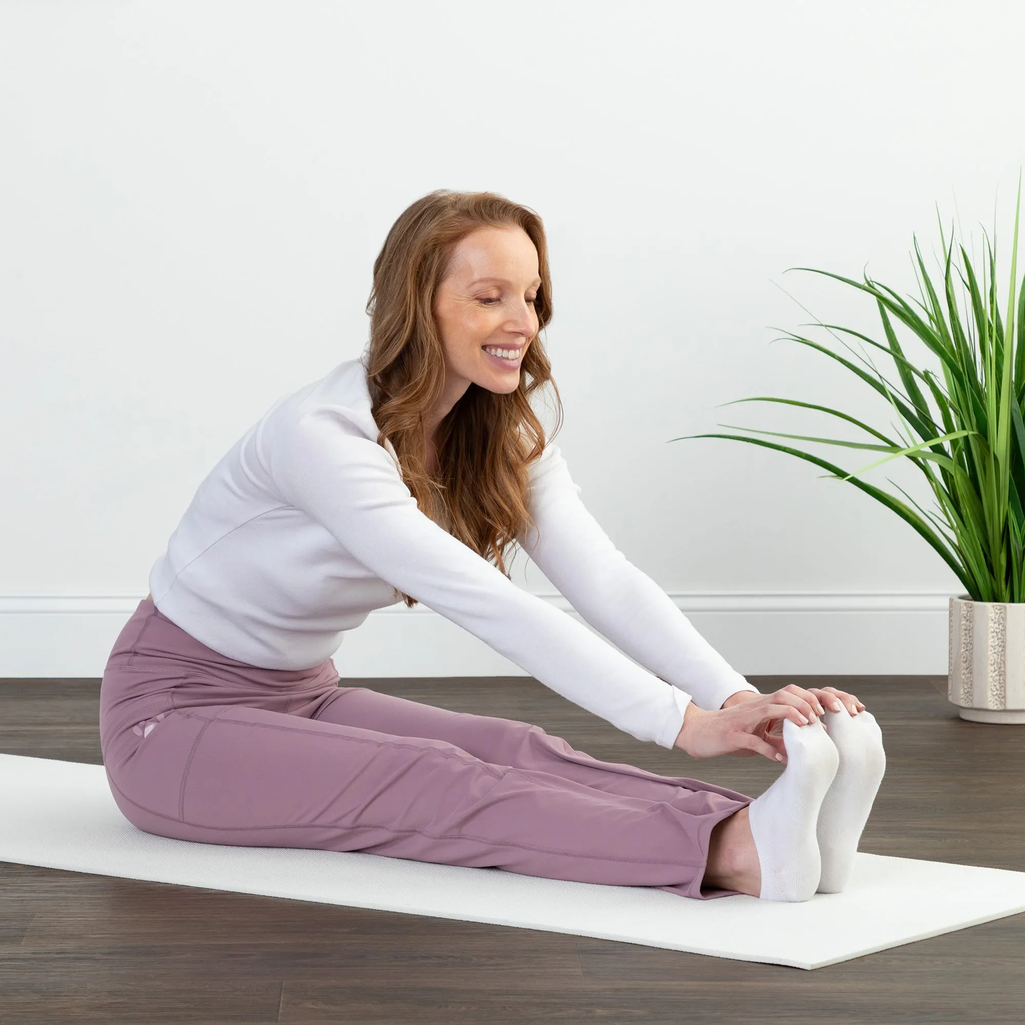 Paw Print Crossover Waist Yoga Pants with Pockets