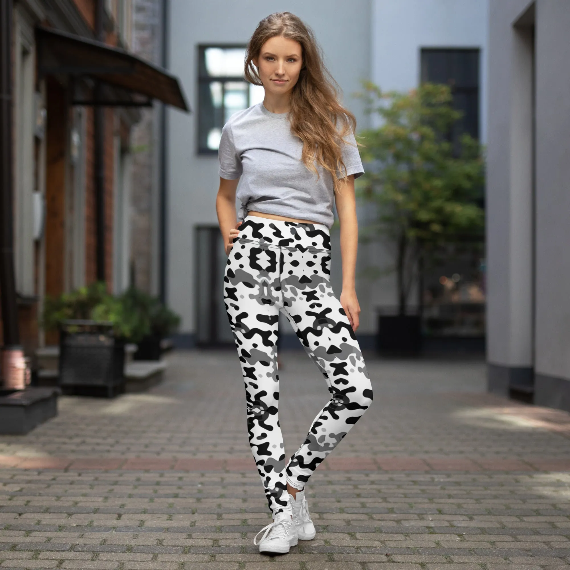 Trendy Camo  Yoga Leggings  |  Stylish and Functional